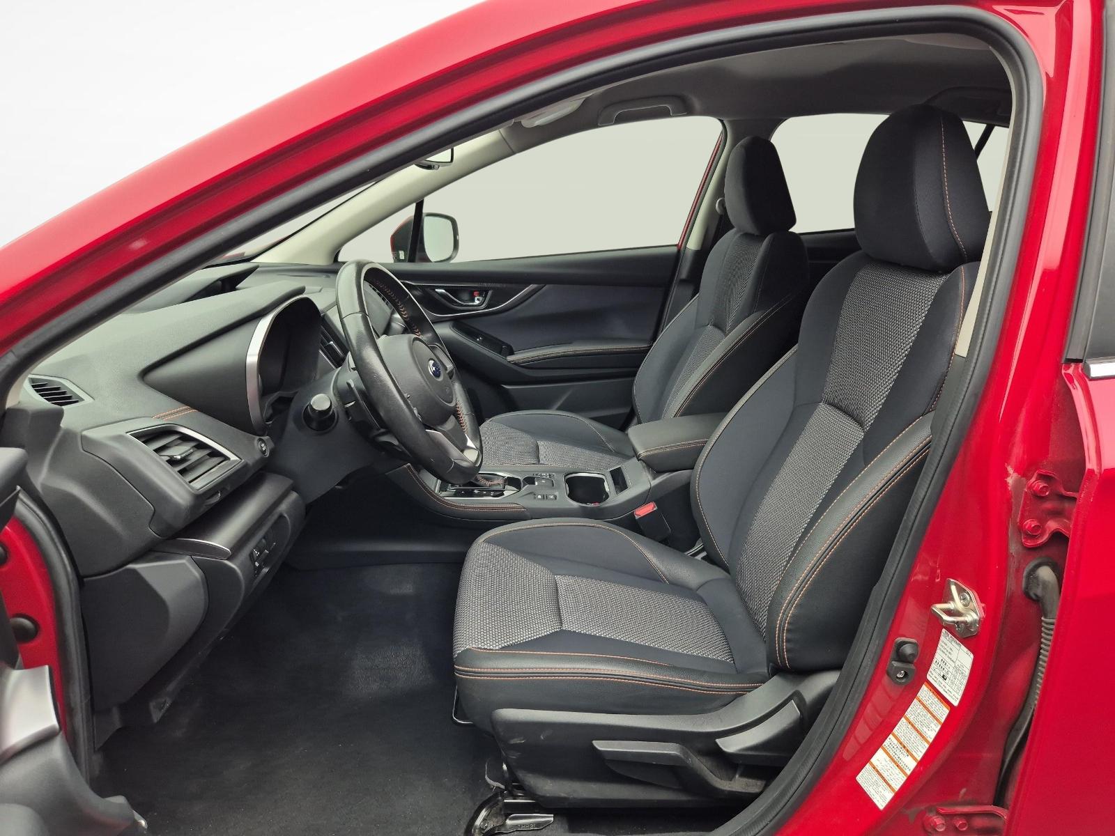 SUBARU XV 2.0i Swiss Plus-showroom-element-2