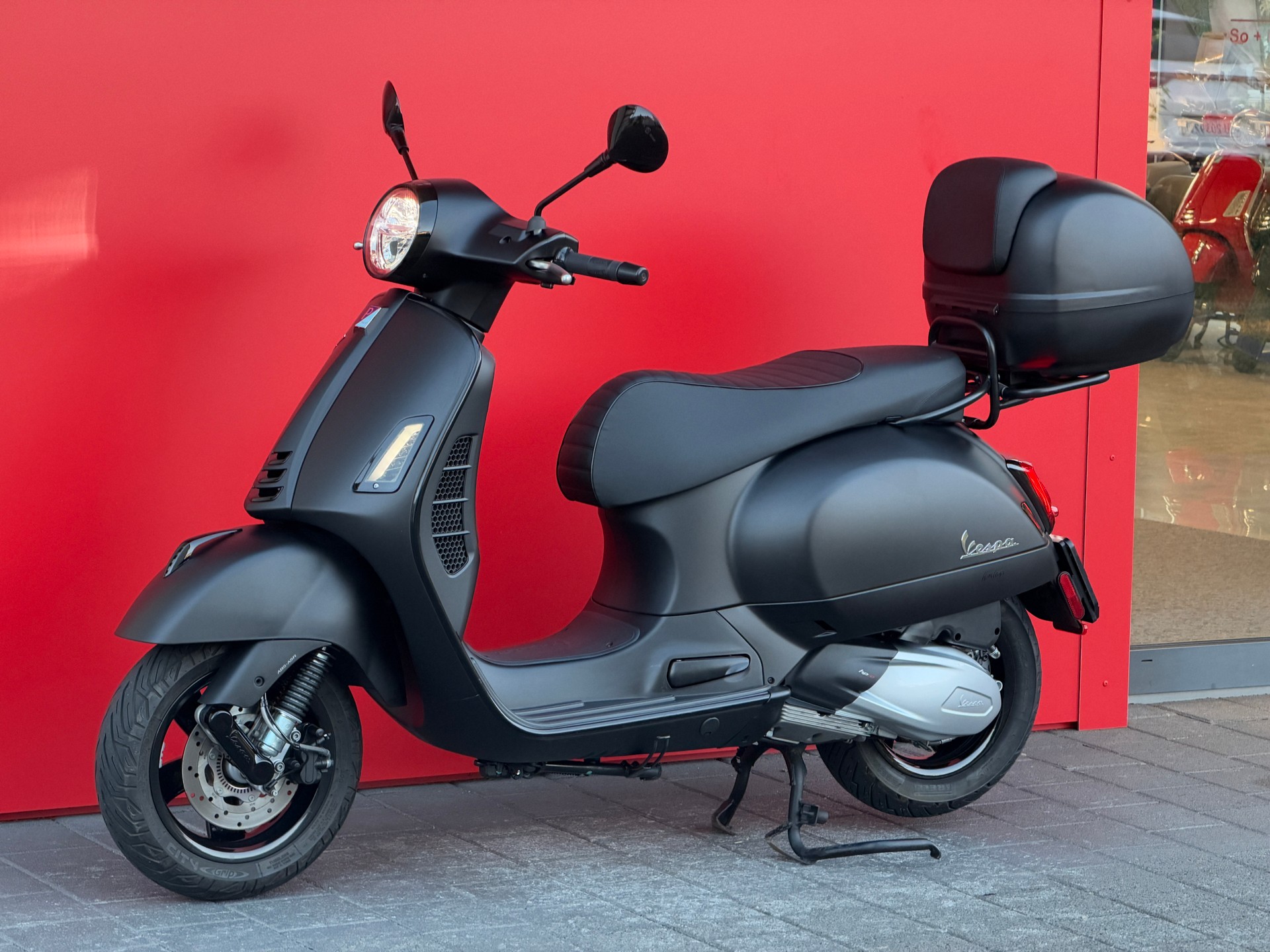 PIAGGIO Vespa GTS 300 HPE Super Notte ABS/ASR-image-6