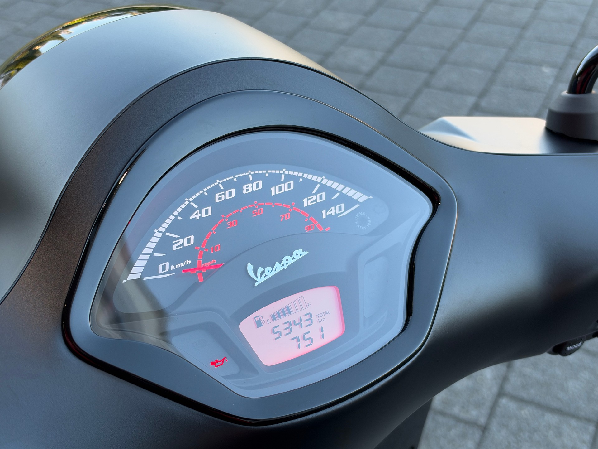 PIAGGIO Vespa GTS 300 HPE Super Notte ABS/ASR-image-8