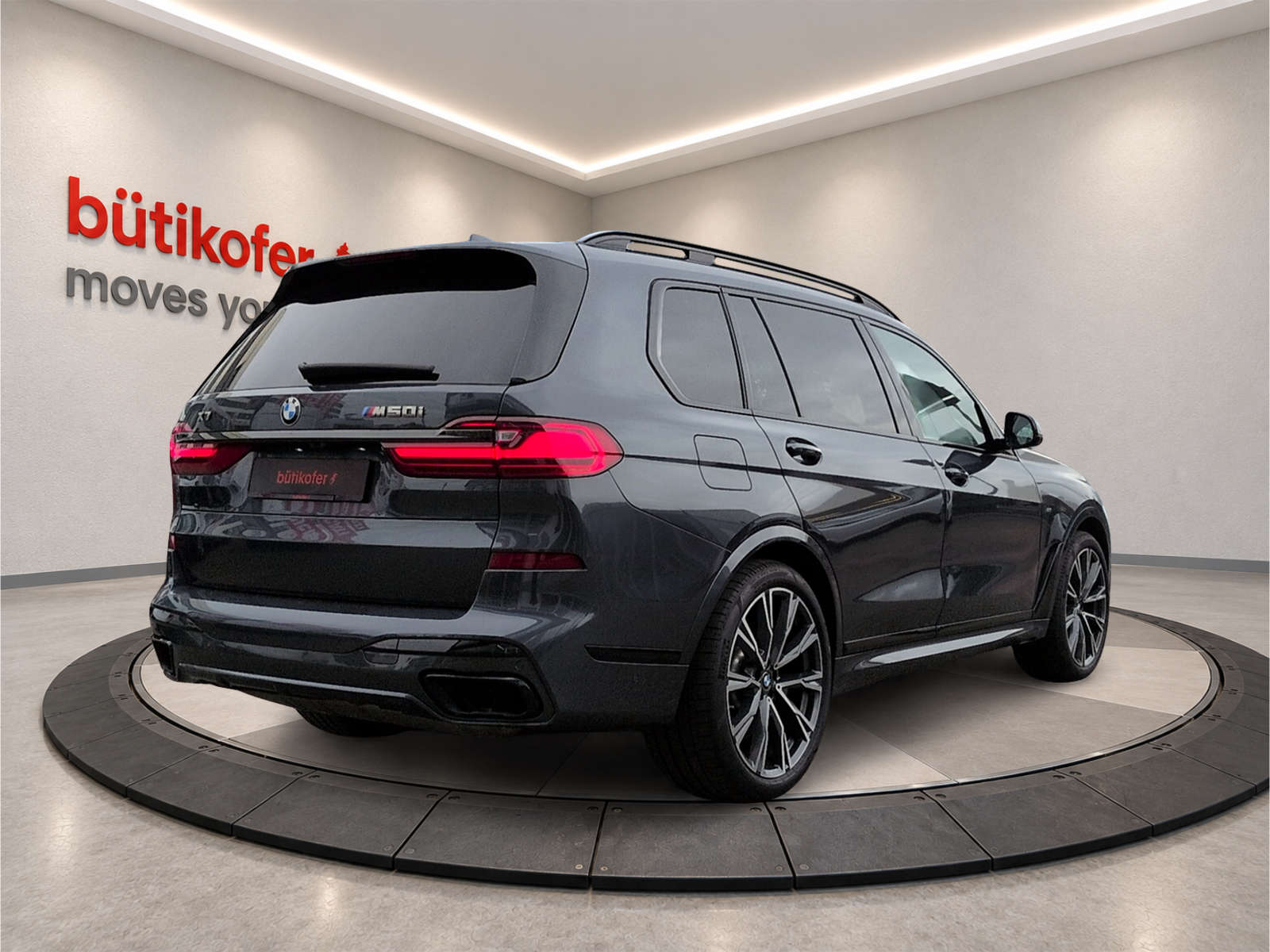 BMW X7 M50i-image-4