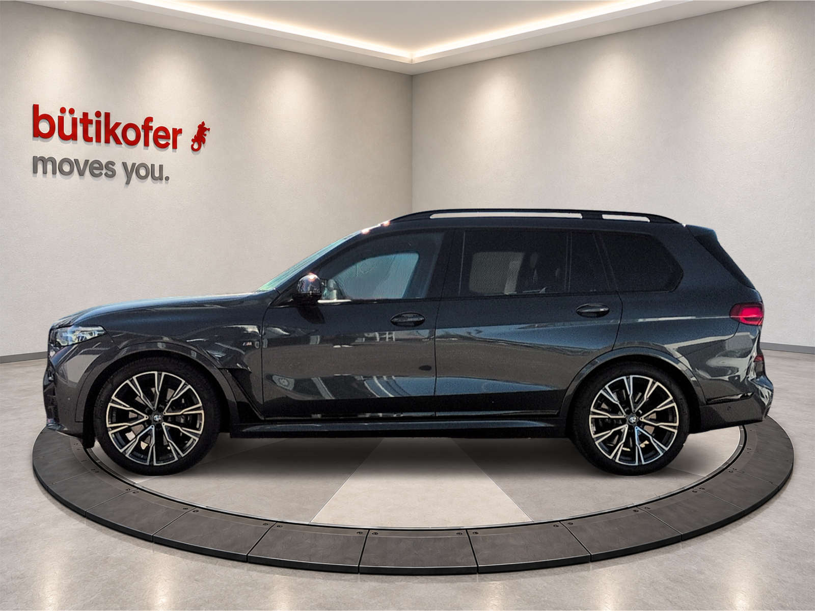 BMW X7 M50i-showroom-element-1