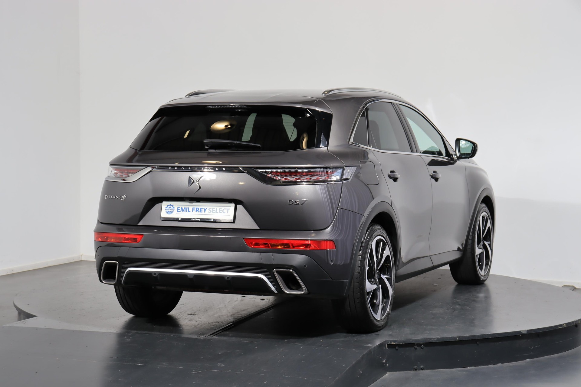 DS AUTOMOBILES 7 Crossback 1.6 E-Tense Rivoli 4x4-showroom-element-3