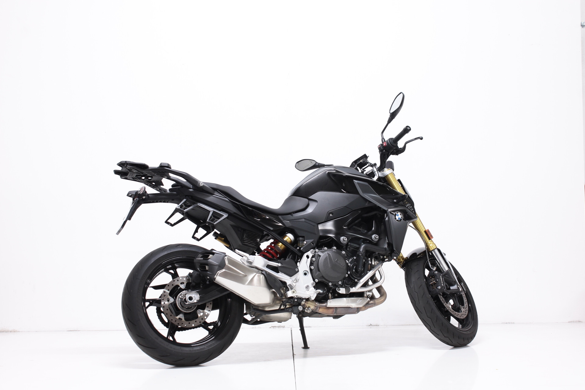 BMW F 900 R Triple Black-image-5
