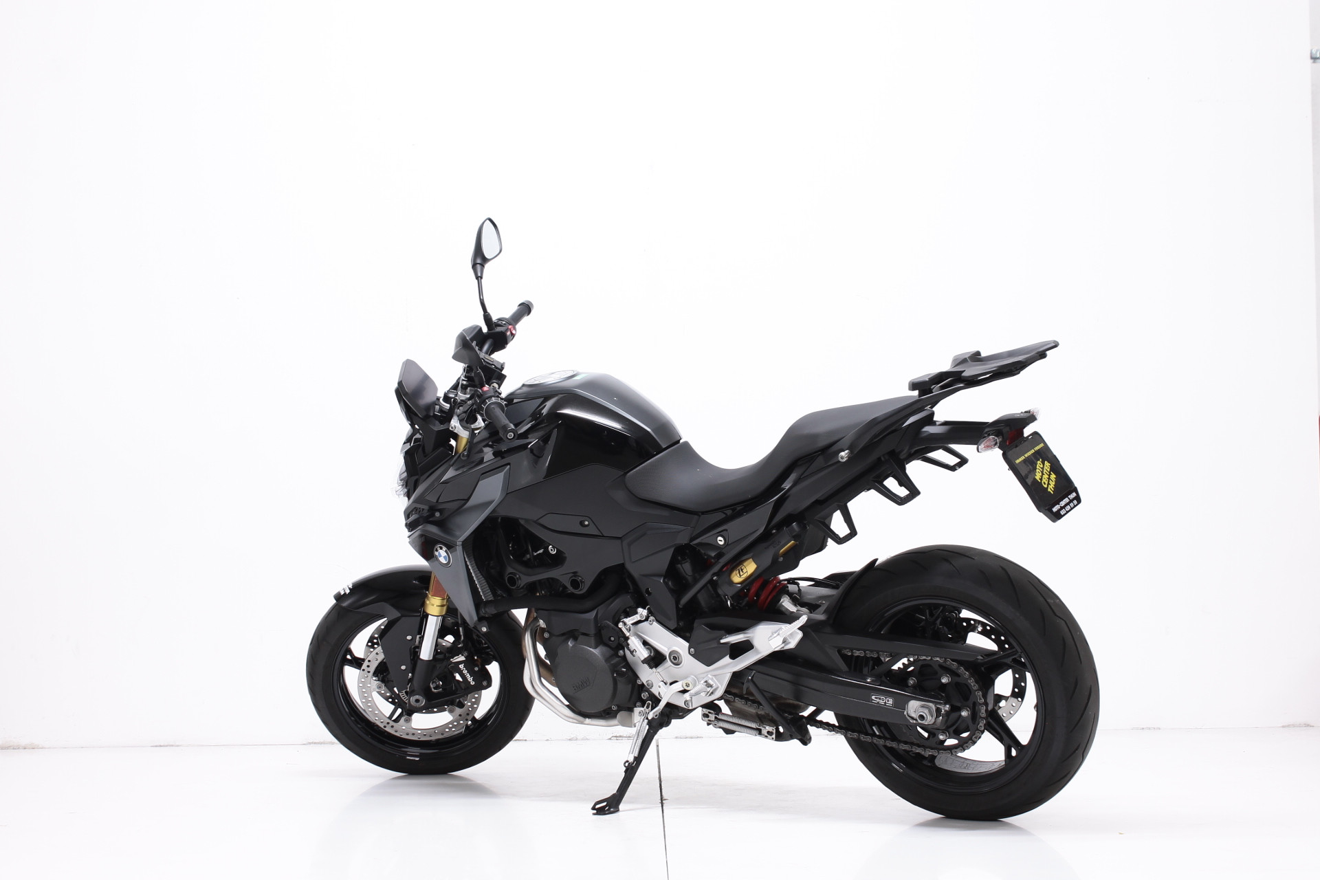 BMW F 900 R Triple Black-image-2