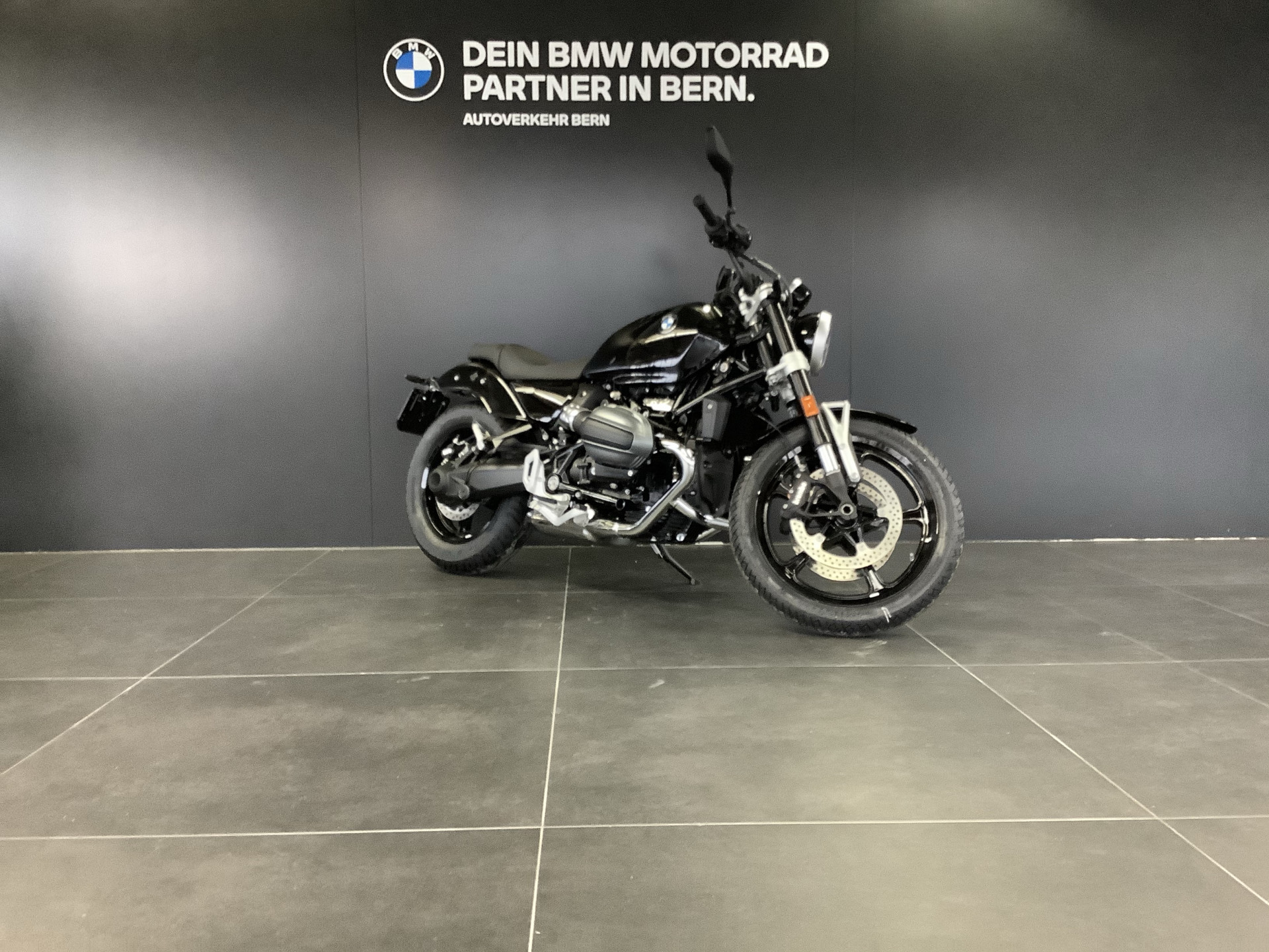 BMW R 12-image-1