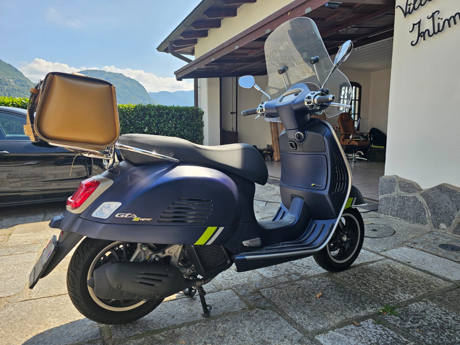 PIAGGIO Vespa GTS 125 Super Tech ABS-image-1