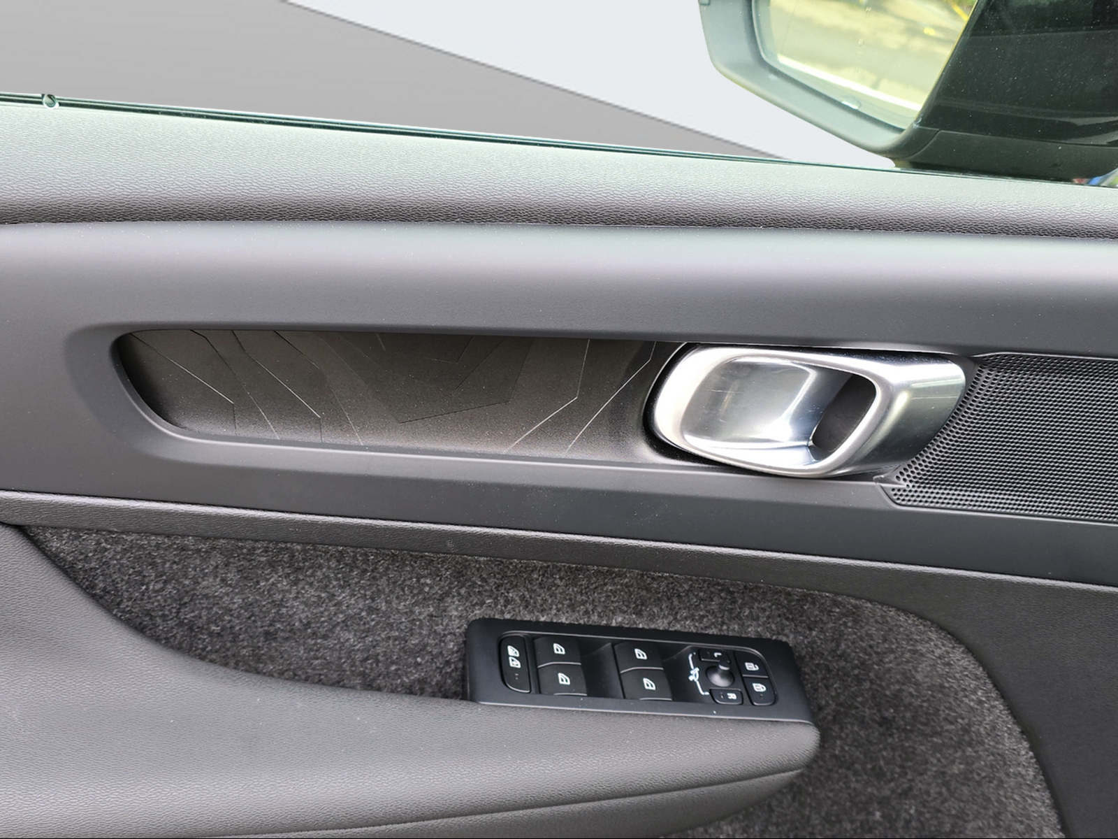 VOLVO C40 Recharge E80 82kWh Twin AWD Pure Electric Plus-image-11