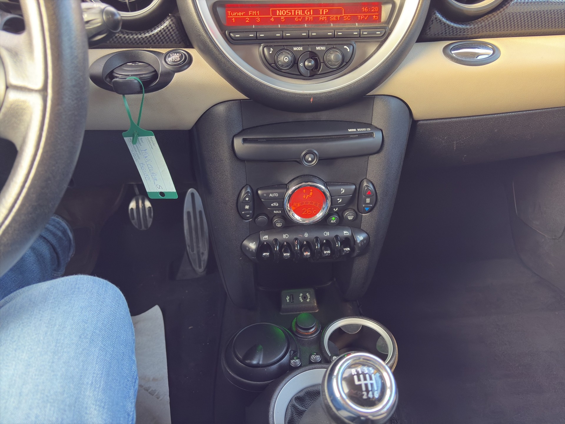 MINI Mini Cooper S-image-10