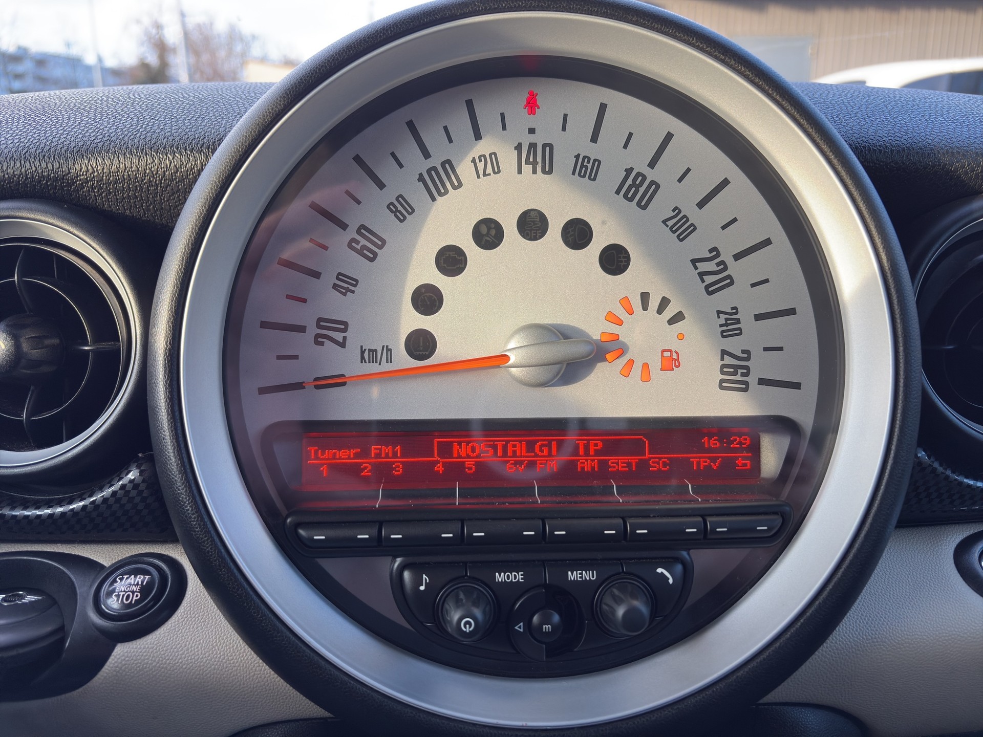 MINI Mini Cooper S-image-13