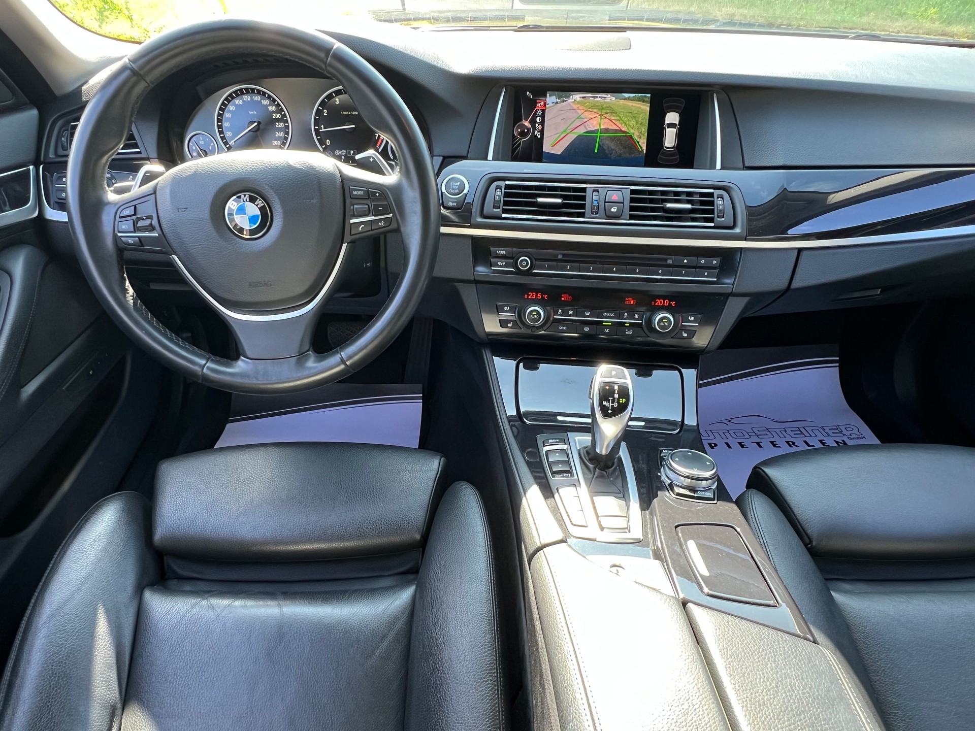BMW 528i Touring xDrive Luxury Line Steptronic. TOP ZUSTAND. SAUBER UND GEPFLEGT. VIEL ZUBEHÖR !! PREIS 14`900.--image-26