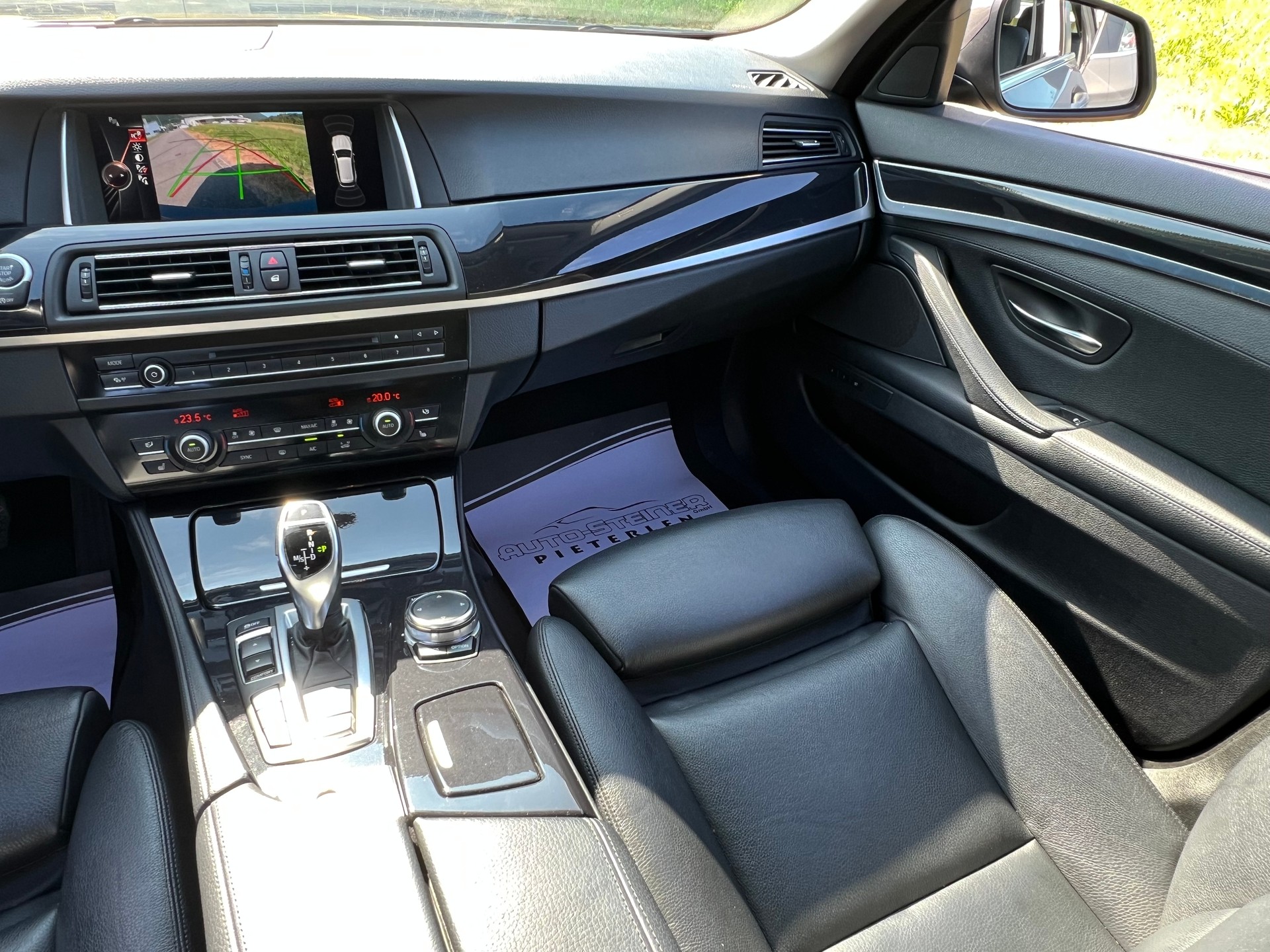 BMW 528i Touring xDrive Luxury Line Steptronic. TOP ZUSTAND. SAUBER UND GEPFLEGT. VIEL ZUBEHÖR !! PREIS 14`900.--image-25