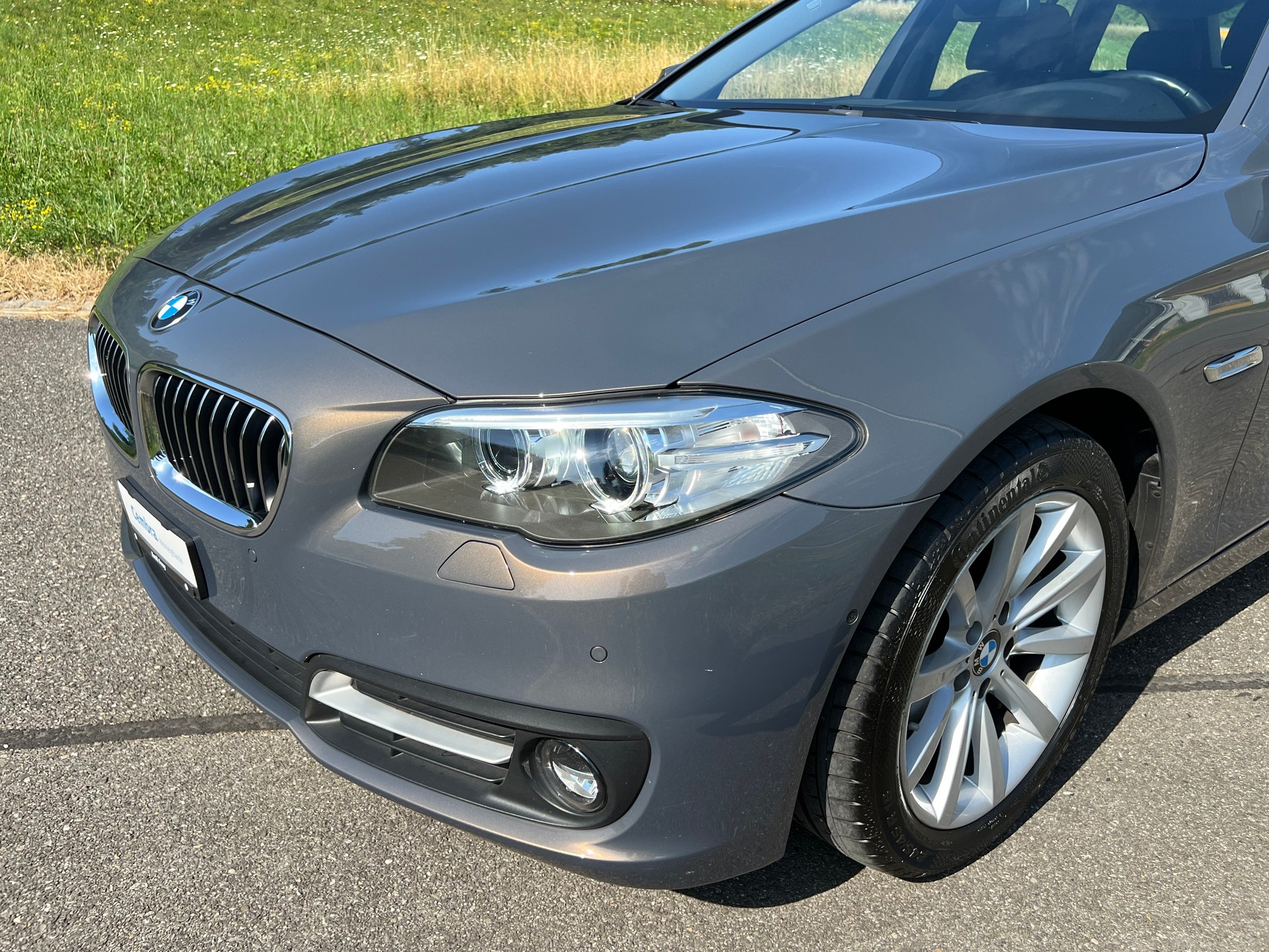 BMW 528i Touring xDrive Luxury Line Steptronic. TOP ZUSTAND. SAUBER UND GEPFLEGT. VIEL ZUBEHÖR !! PREIS 14`900.--image-12
