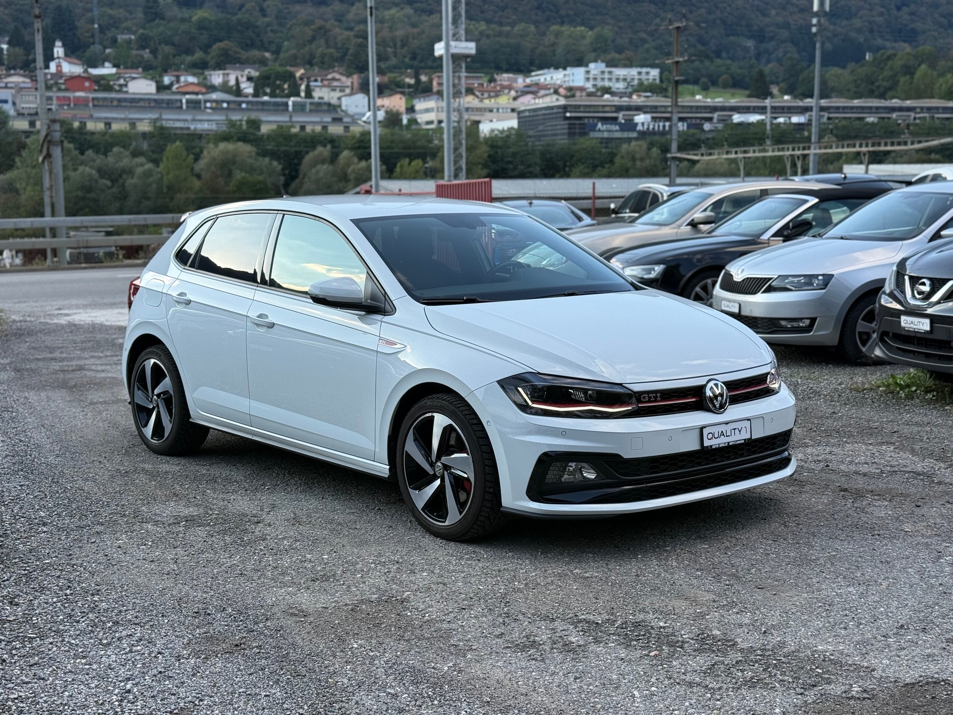 VW Polo 2.0 TSI GTI DSG-image-2