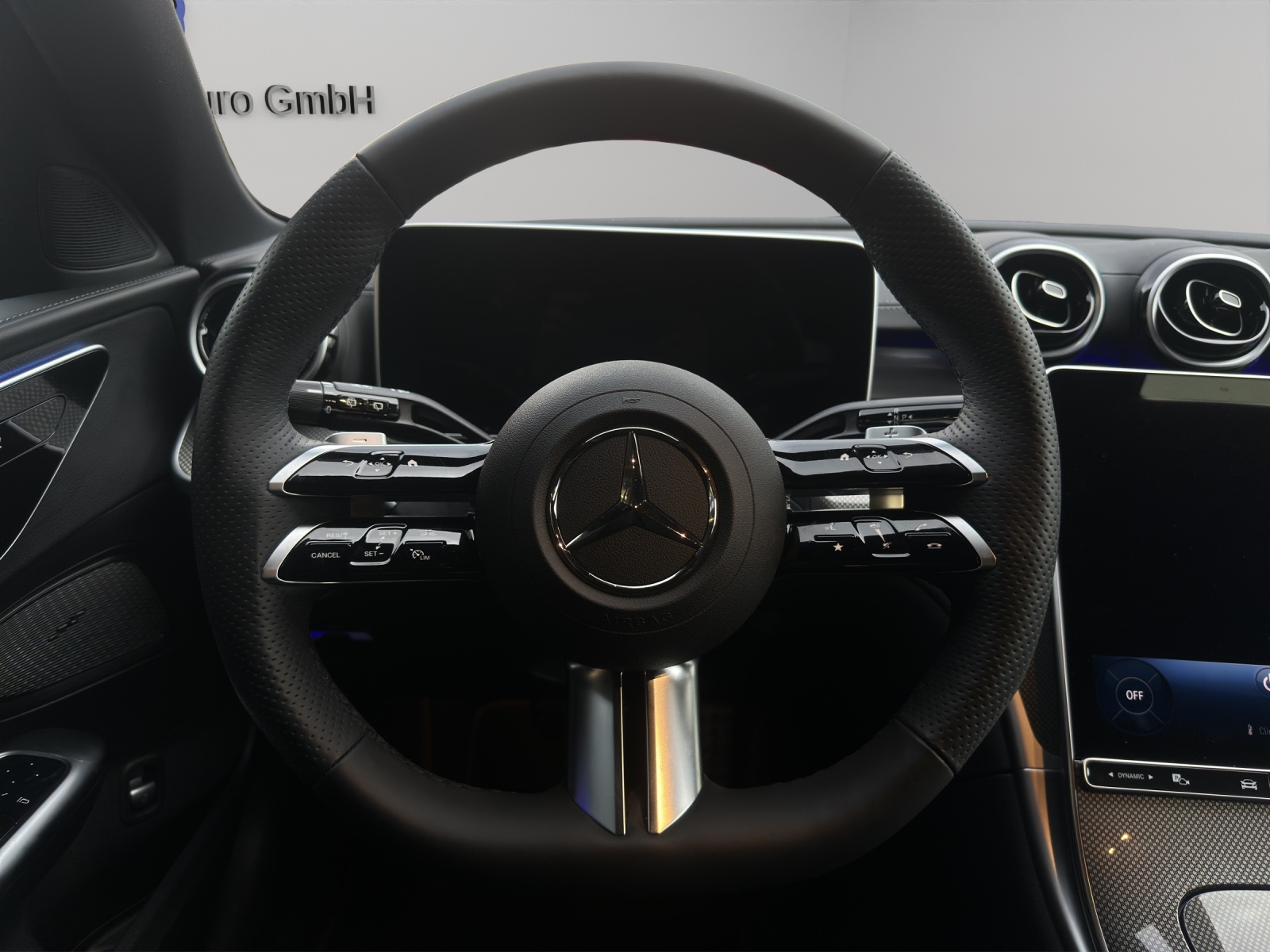 MERCEDES-BENZ C 300 T AMG-LINE-image-9