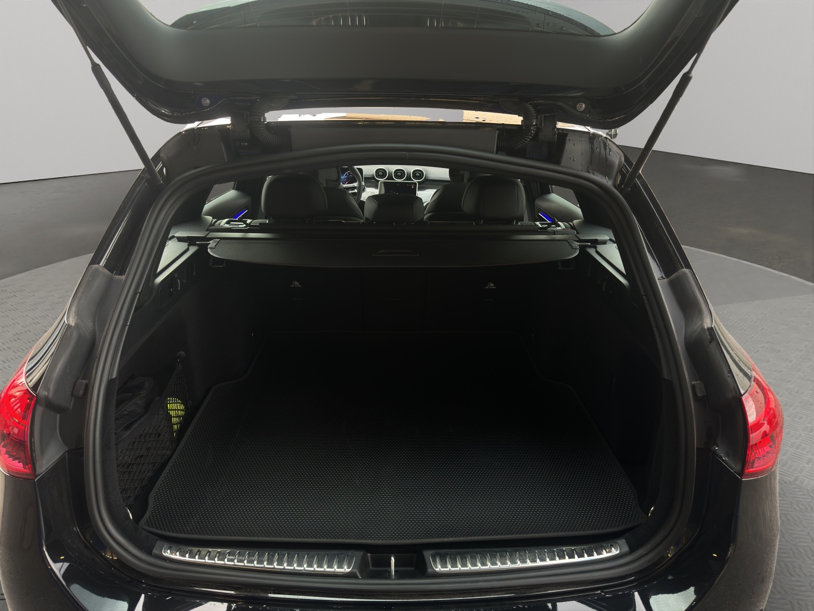 MERCEDES-BENZ C 300 T AMG-LINE-image-13