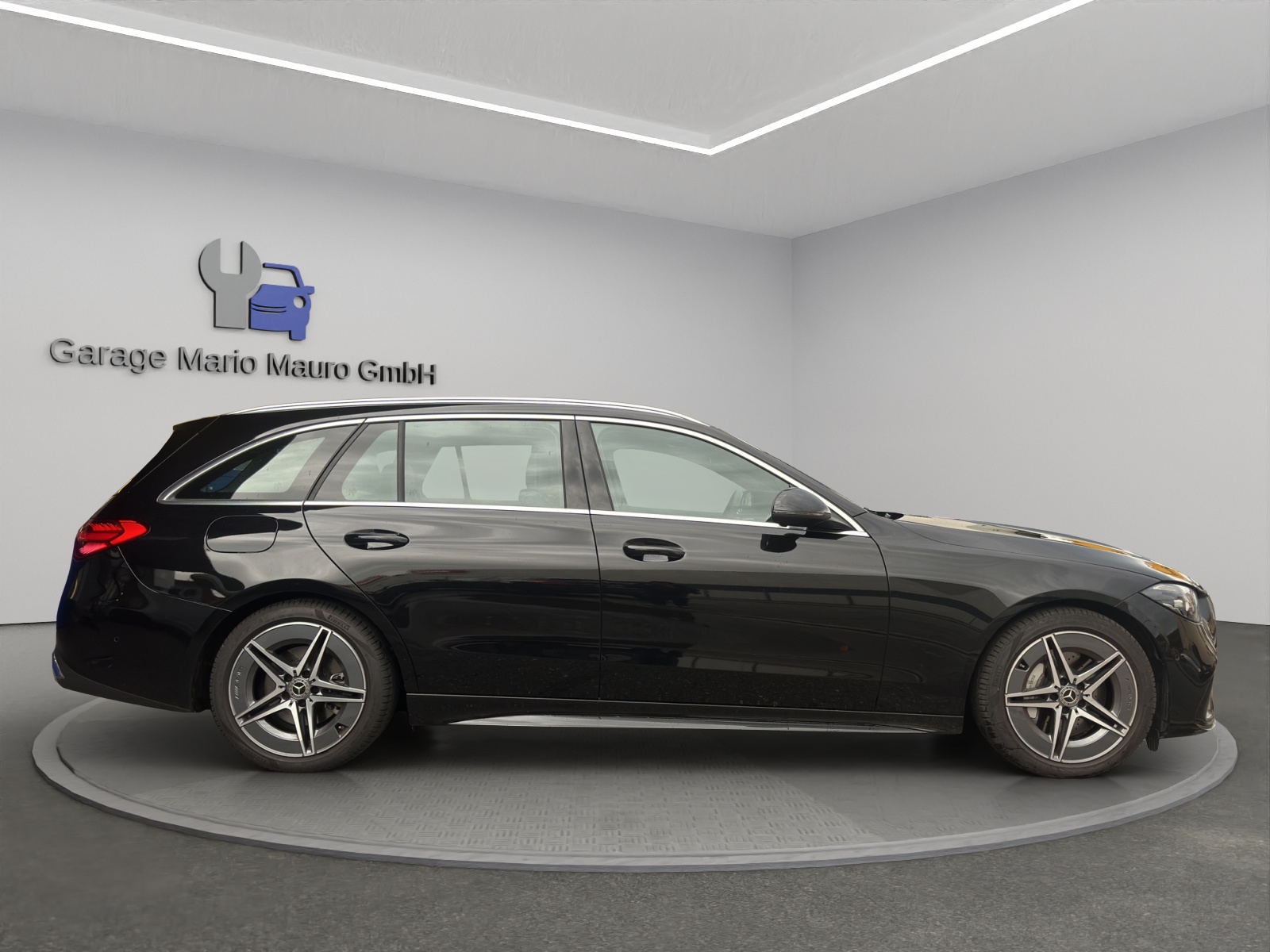 MERCEDES-BENZ C 300 T AMG-LINE-image-4