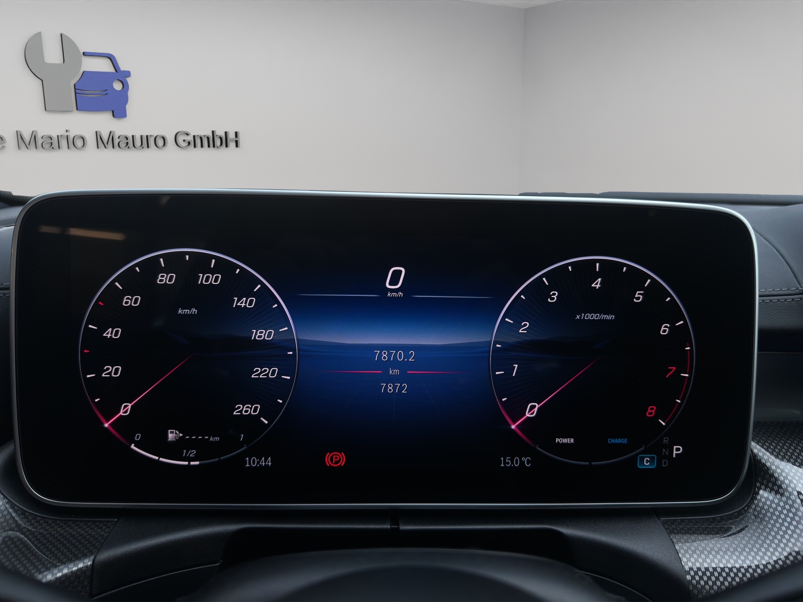 MERCEDES-BENZ C 300 T AMG-LINE-image-10
