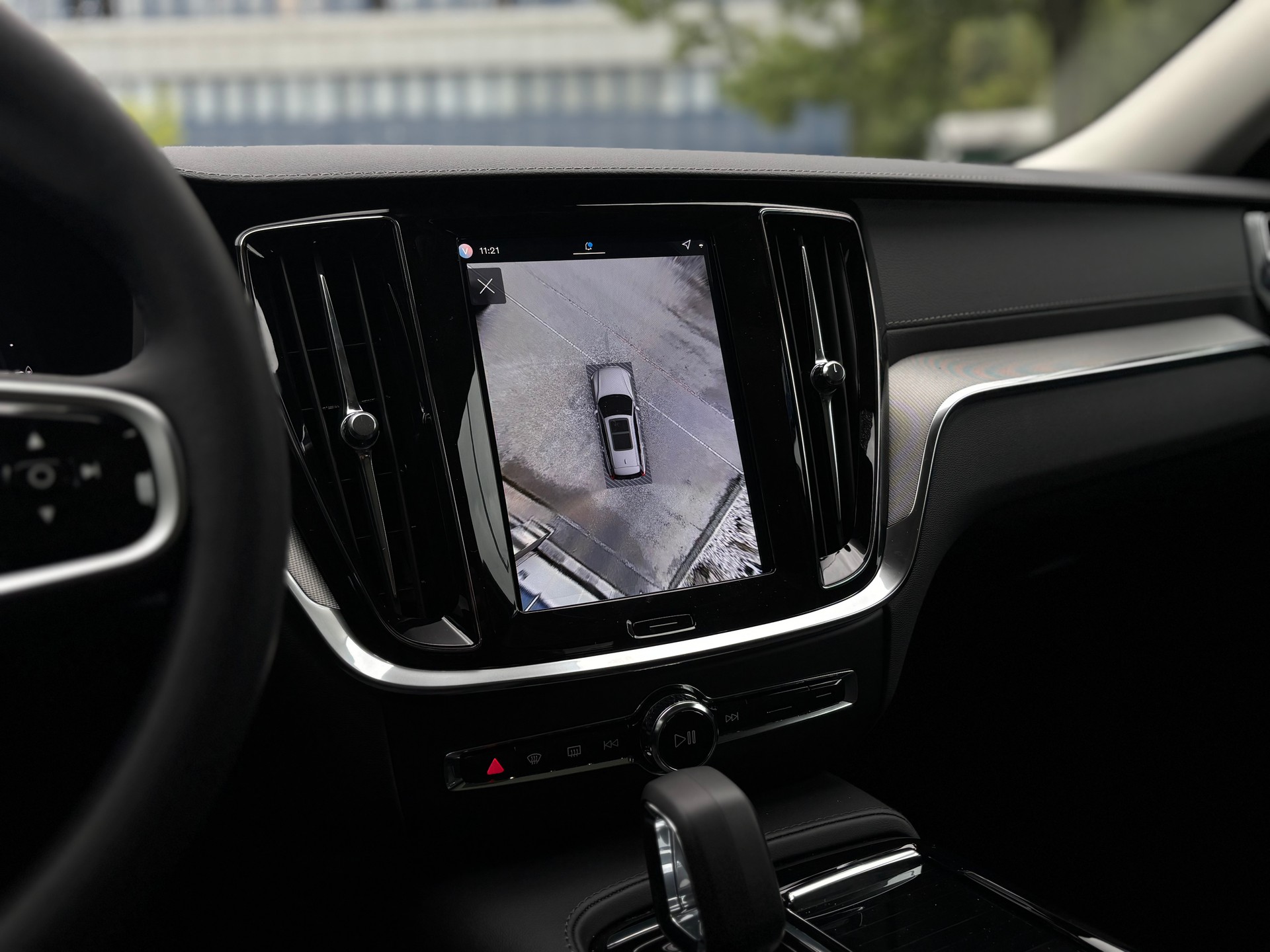 VOLVO V60 2.0 T8 TE Ultra Dark eAWD-image-13
