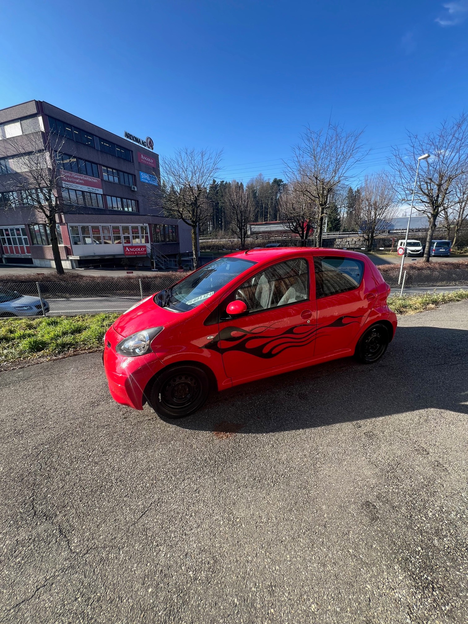 TOYOTA Aygo 1.0 blue-image-1