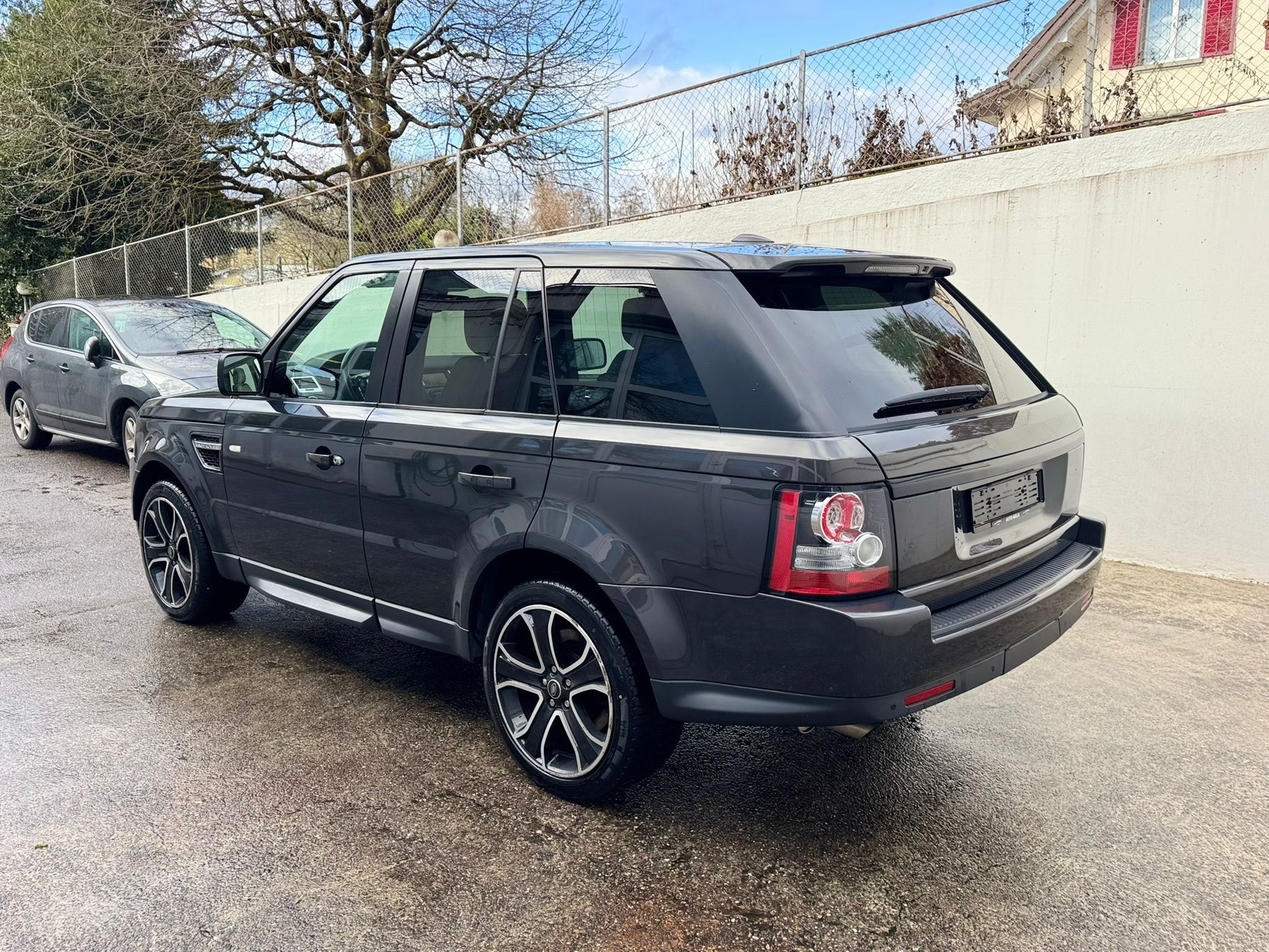 LAND ROVER Range Rover Sport 3.0 TDV6 HSE Automatic-image-1