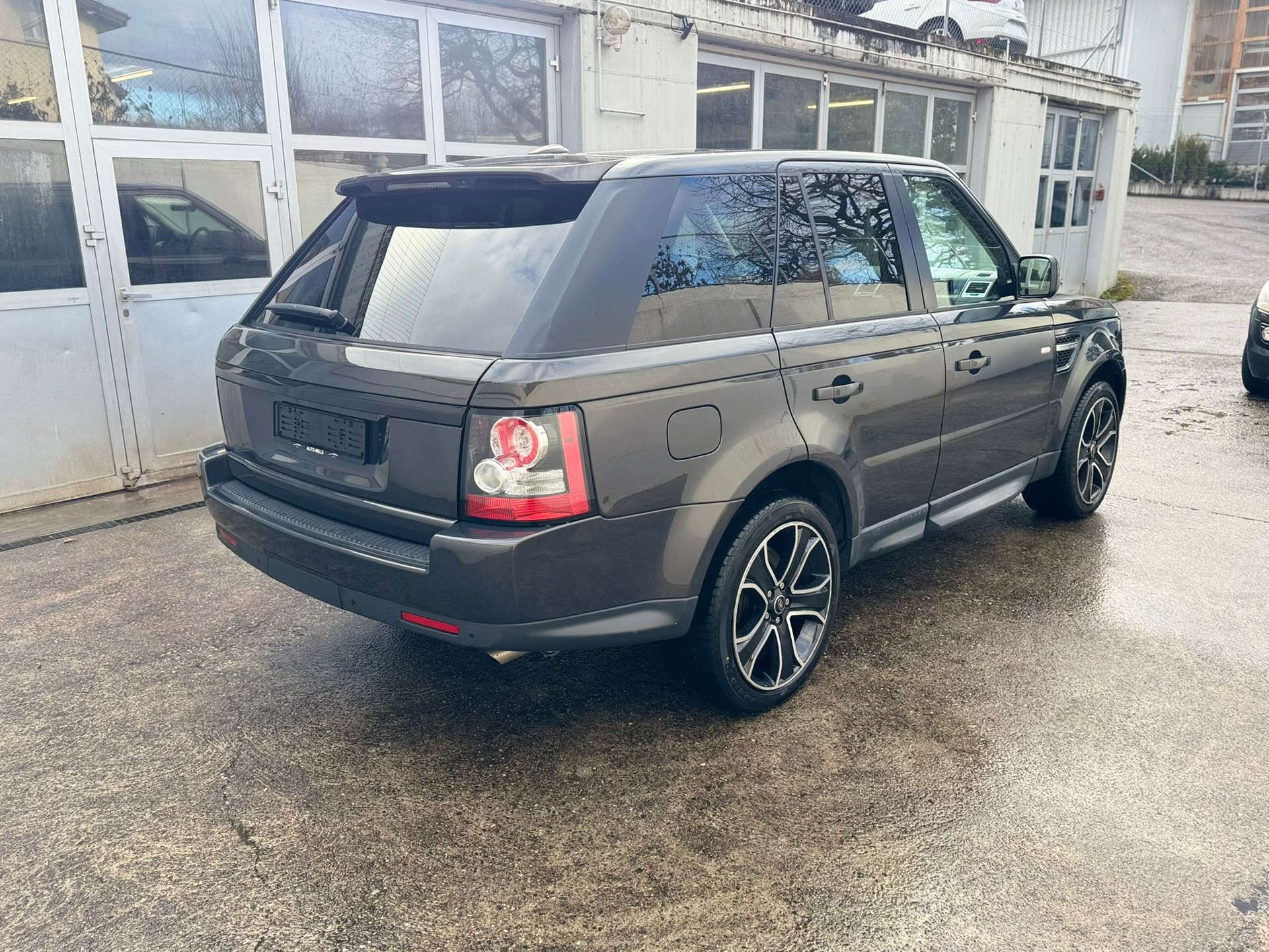 LAND ROVER Range Rover Sport 3.0 TDV6 HSE Automatic-image-3