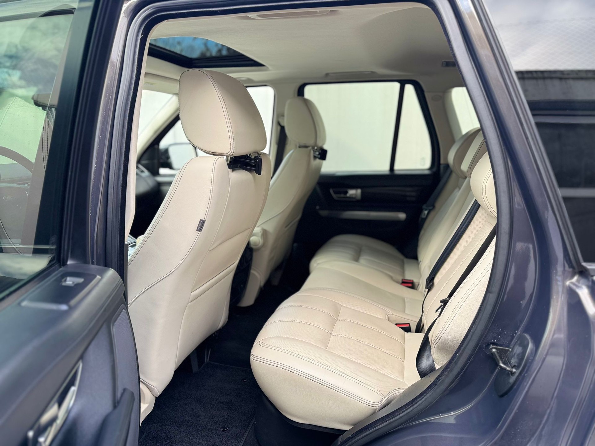LAND ROVER Range Rover Sport 3.0 TDV6 HSE Automatic-image-8