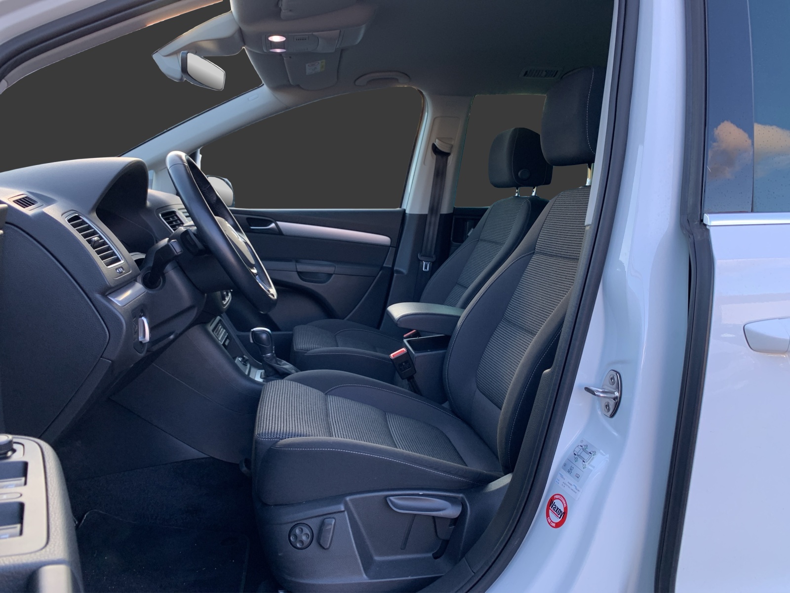 VW Sharan 2.0 TDI BMT Comfortline 4Motion DSG-image-12