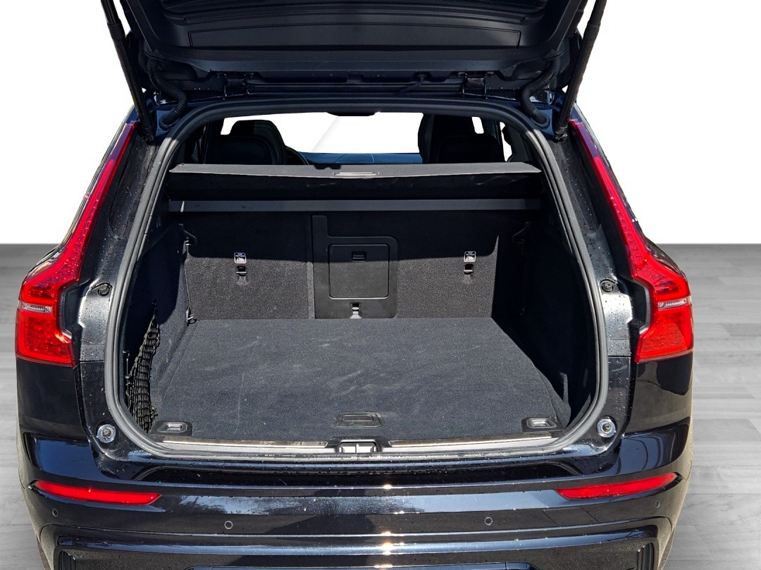 VOLVO XC60 T8 eAWD PluginHybrid Plus Dark Geartronic-image-12