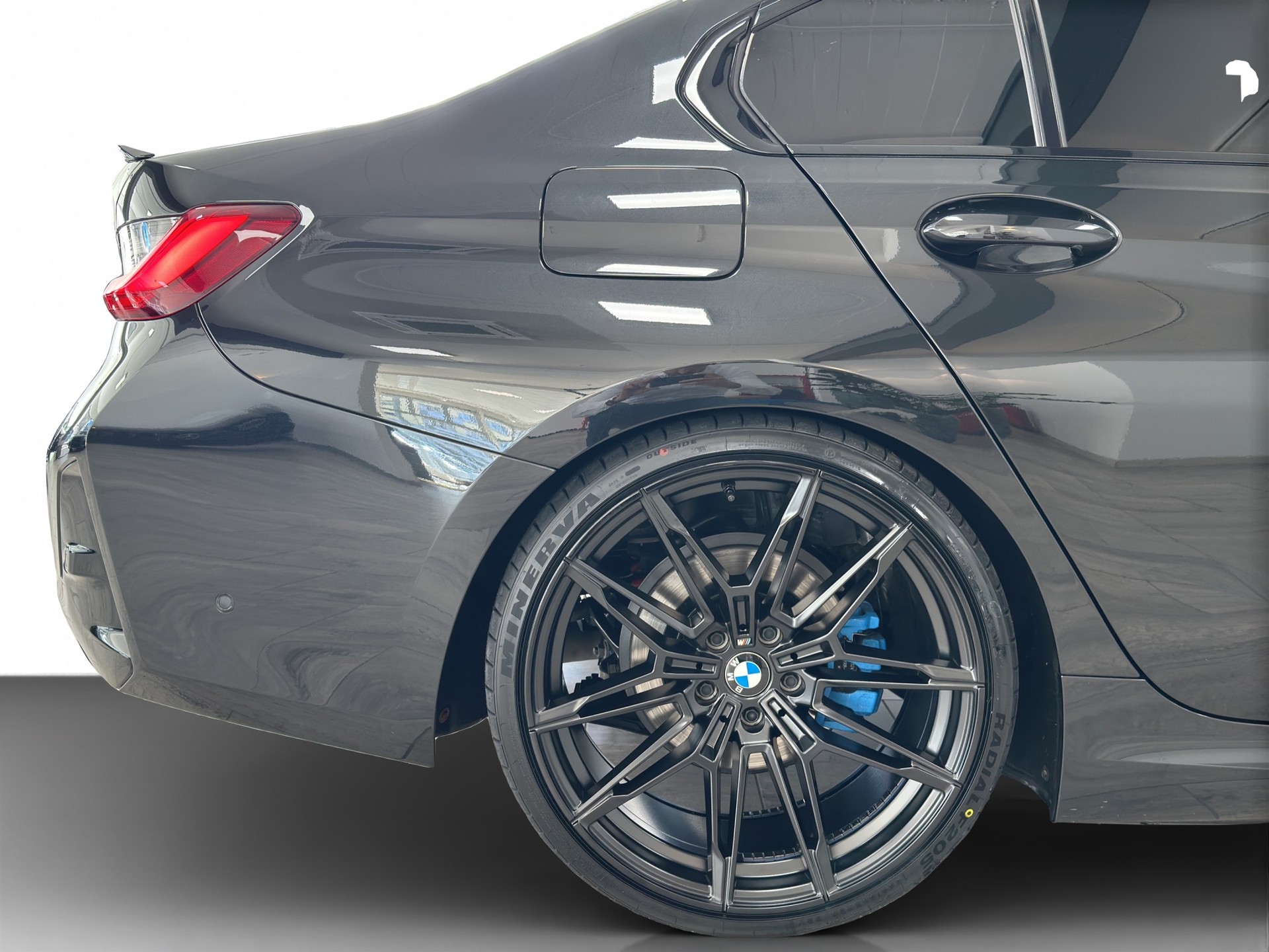 BMW 320d xDrive 48V Steptronic M Sport-image-10
