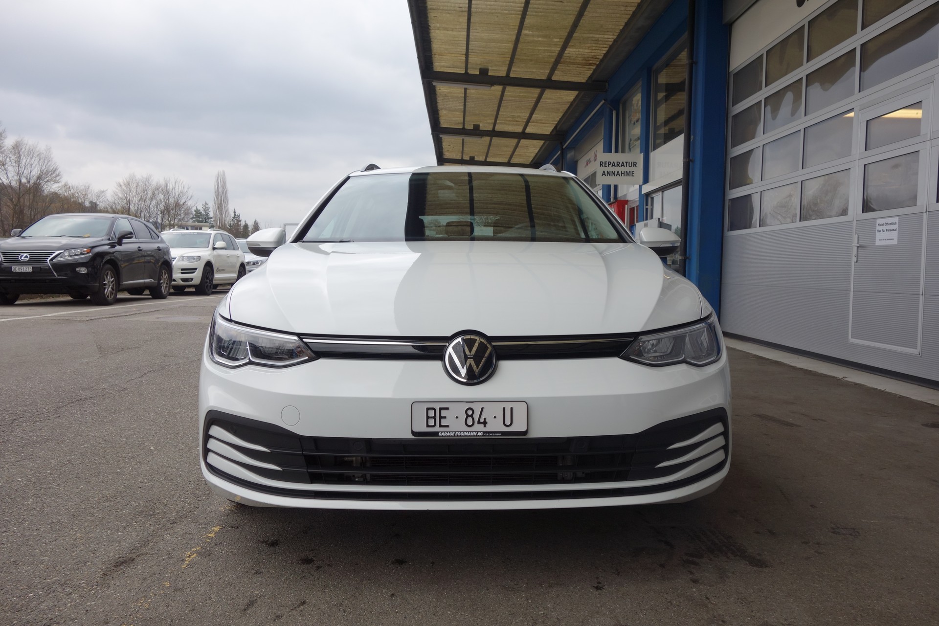 VW Golf Variant 2.0 TDI Life DSG 4Motion-image-7