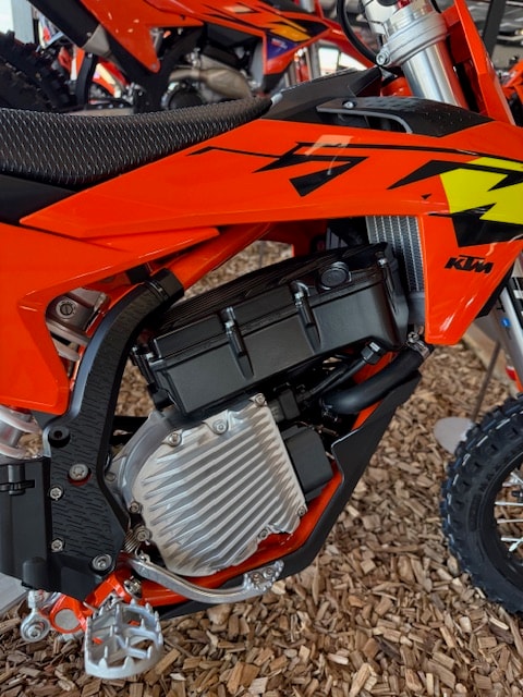 KTM SX-E 5 2026-image-4