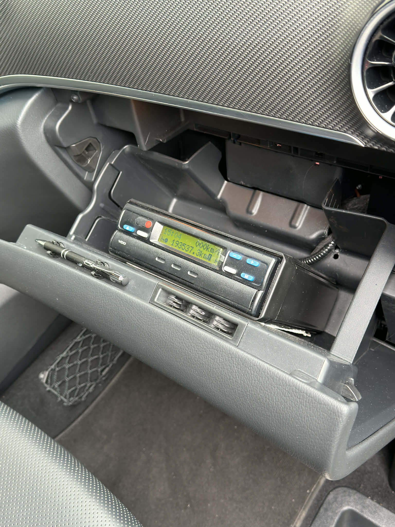 MERCEDES-BENZ V 300 d lang Swiss Edition 4Matic 9G-Tronic-image-19