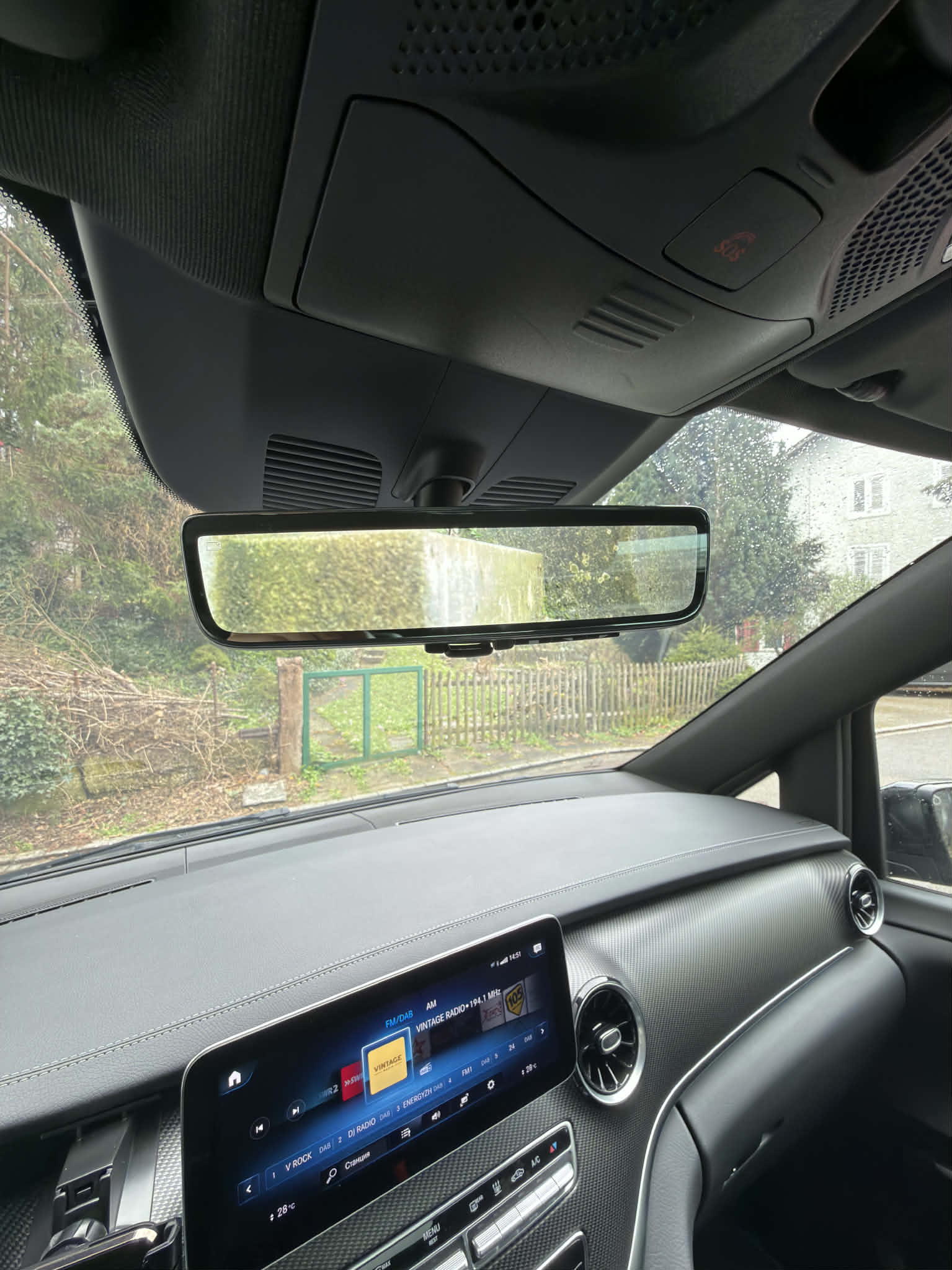 MERCEDES-BENZ V 300 d lang Swiss Edition 4Matic 9G-Tronic-image-17