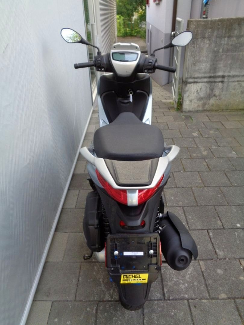 PIAGGIO MEDLEY 125 ABS E5-image-4