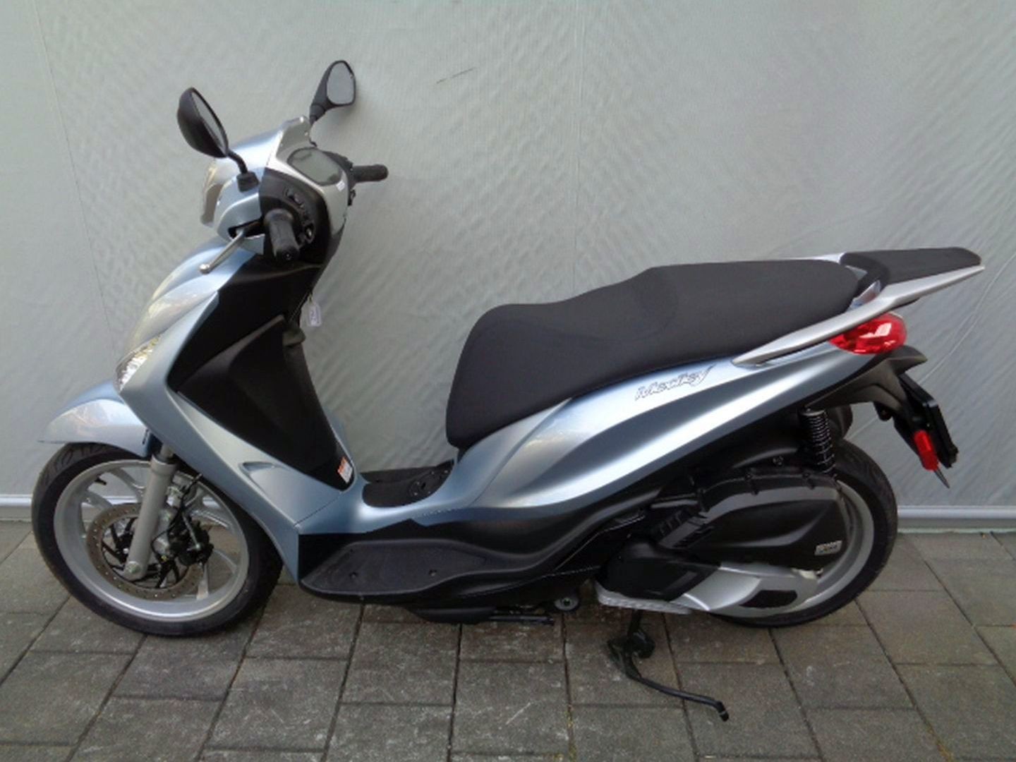 PIAGGIO MEDLEY 125 ABS E5-image-0