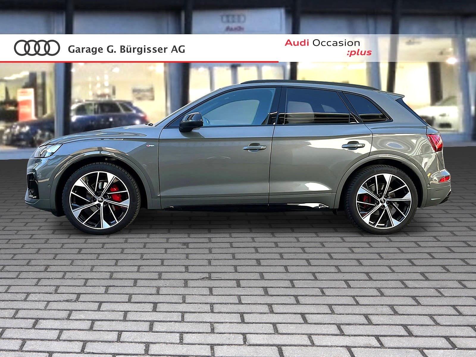 AUDI Q5 40 TDI Black Edition quattro S-tronic Chronosgrau Metallic-showroom-element-2