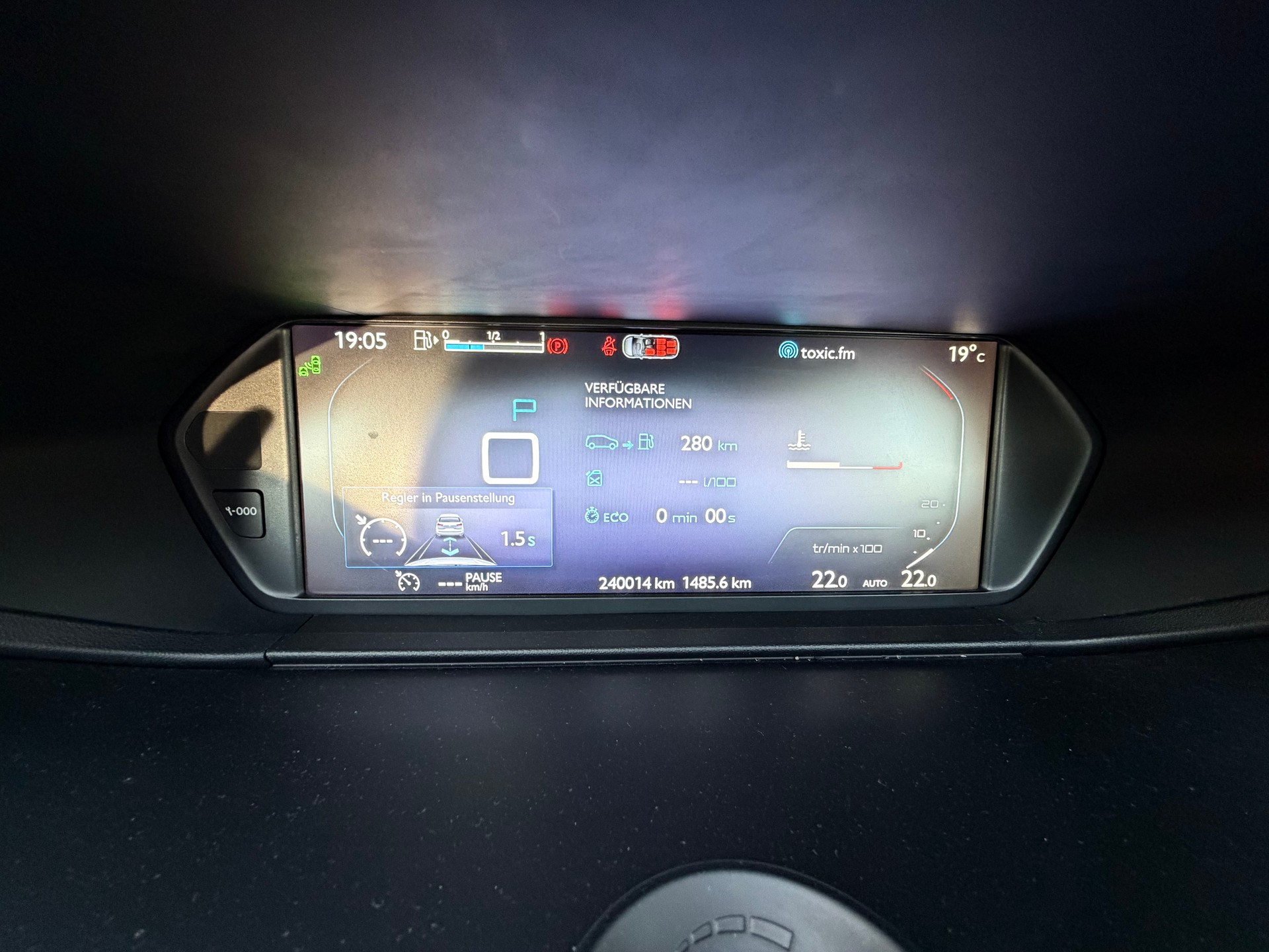 CITROEN Grand C4 Picasso 2.0 BlueHDi Exclusive Automatic-image-15
