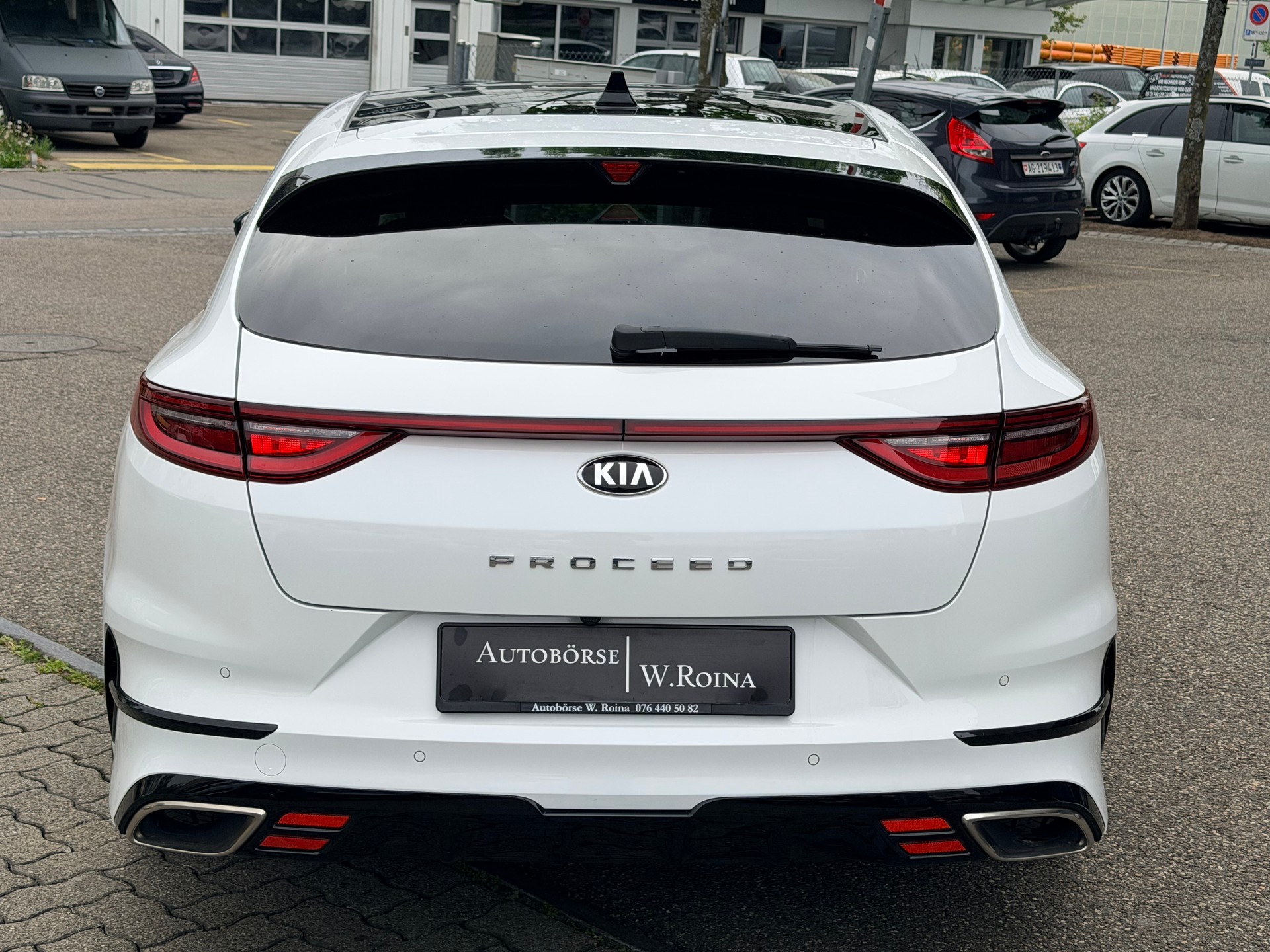 KIA ProCeed 1.6 T-GDi GT DCT-showroom-element-3