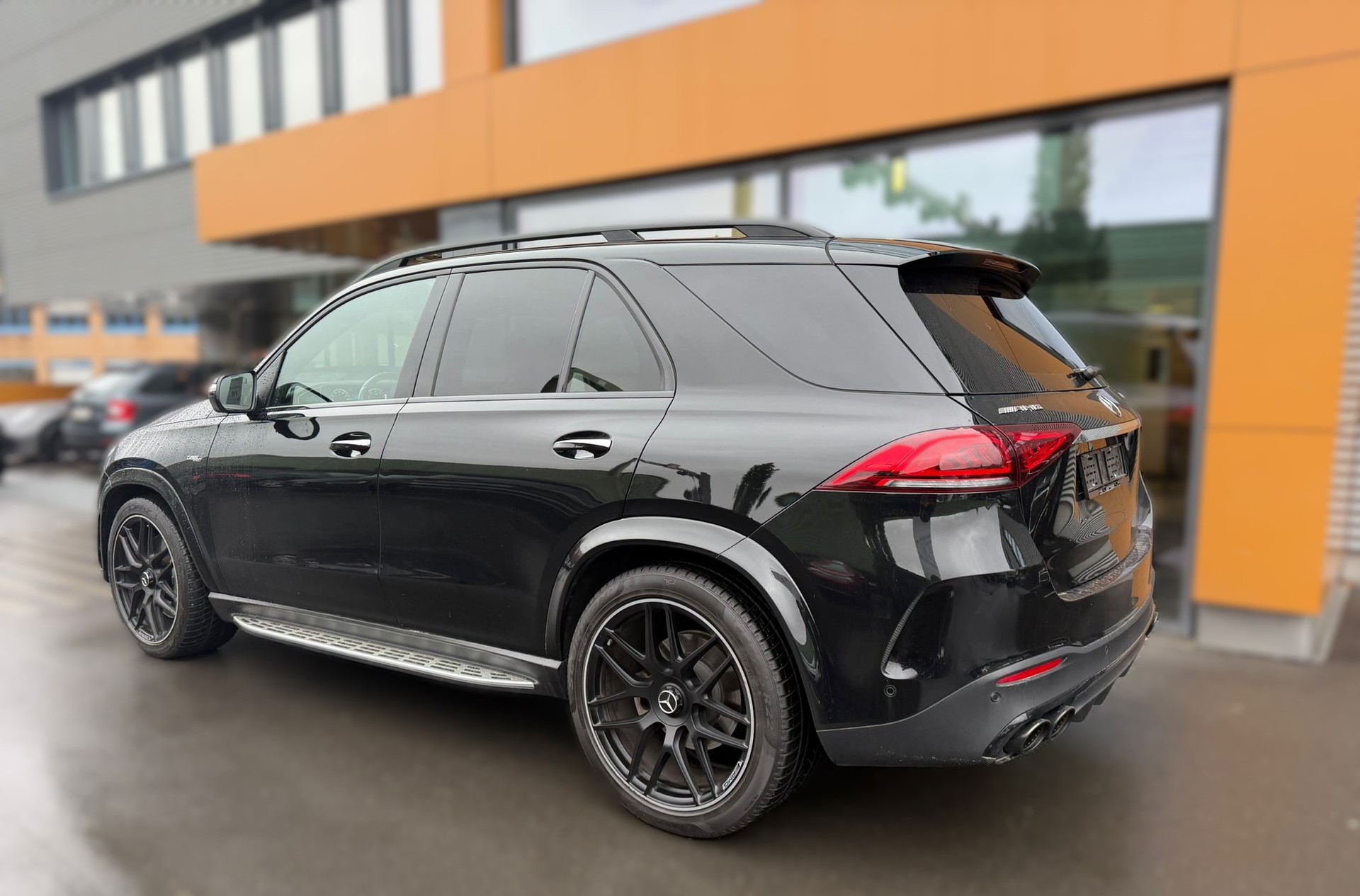 MERCEDES-BENZ GLE 53 AMG 4matic+-showroom-element-1