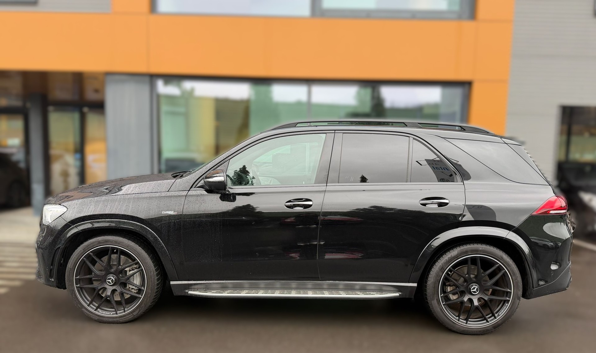 MERCEDES-BENZ GLE 53 AMG 4matic+-image-4