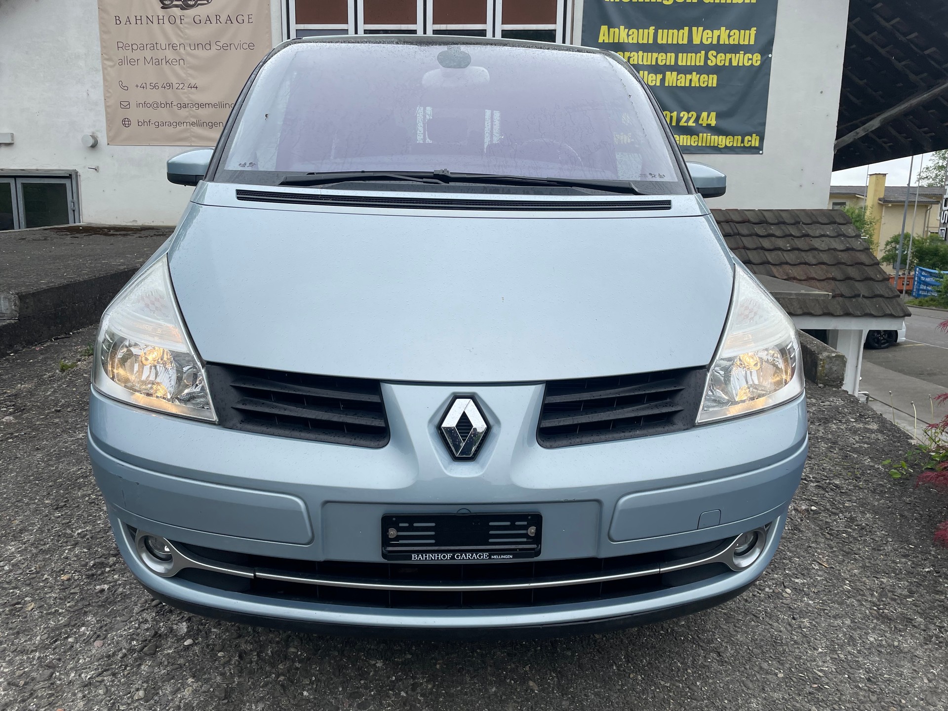 RENAULT Voiture de tourisme