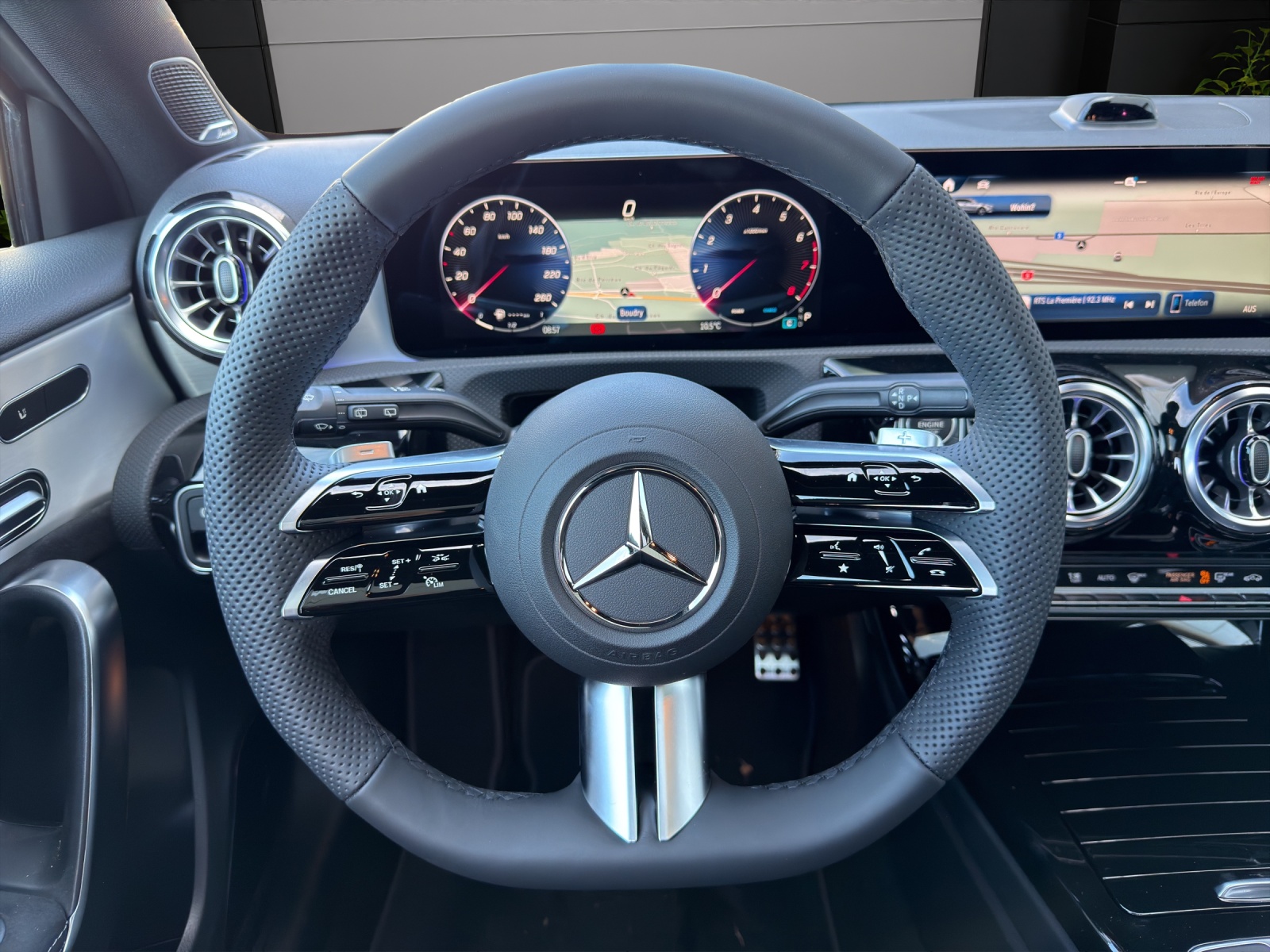 MERCEDES-BENZ A 250 4Matic 8G-DCT-image-13