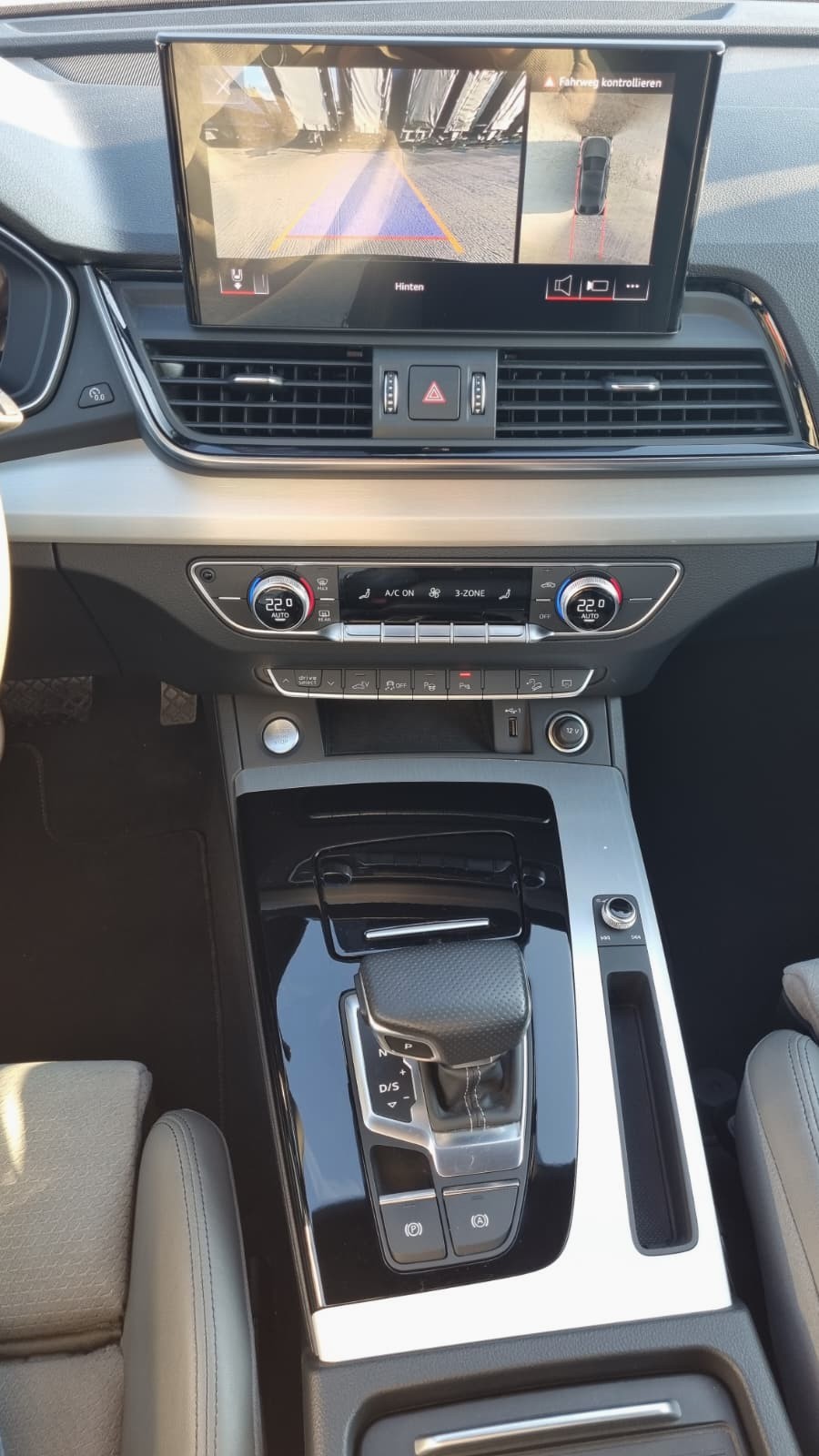 AUDI Q5 Sportback 50 TFSI e PHEV S line quattro S-tronic-image-10