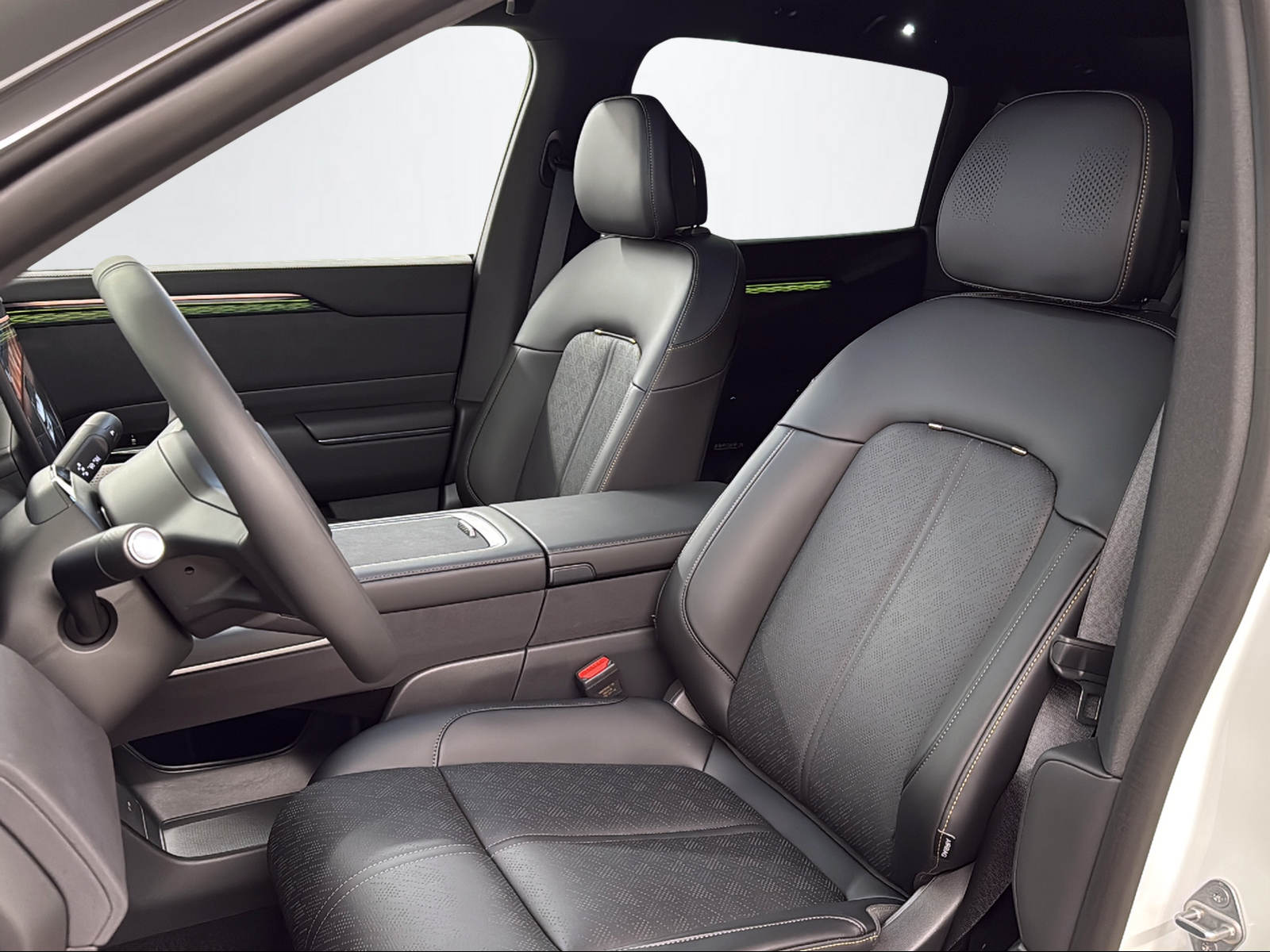 ZEEKR 7X Privilege AWD-image-14