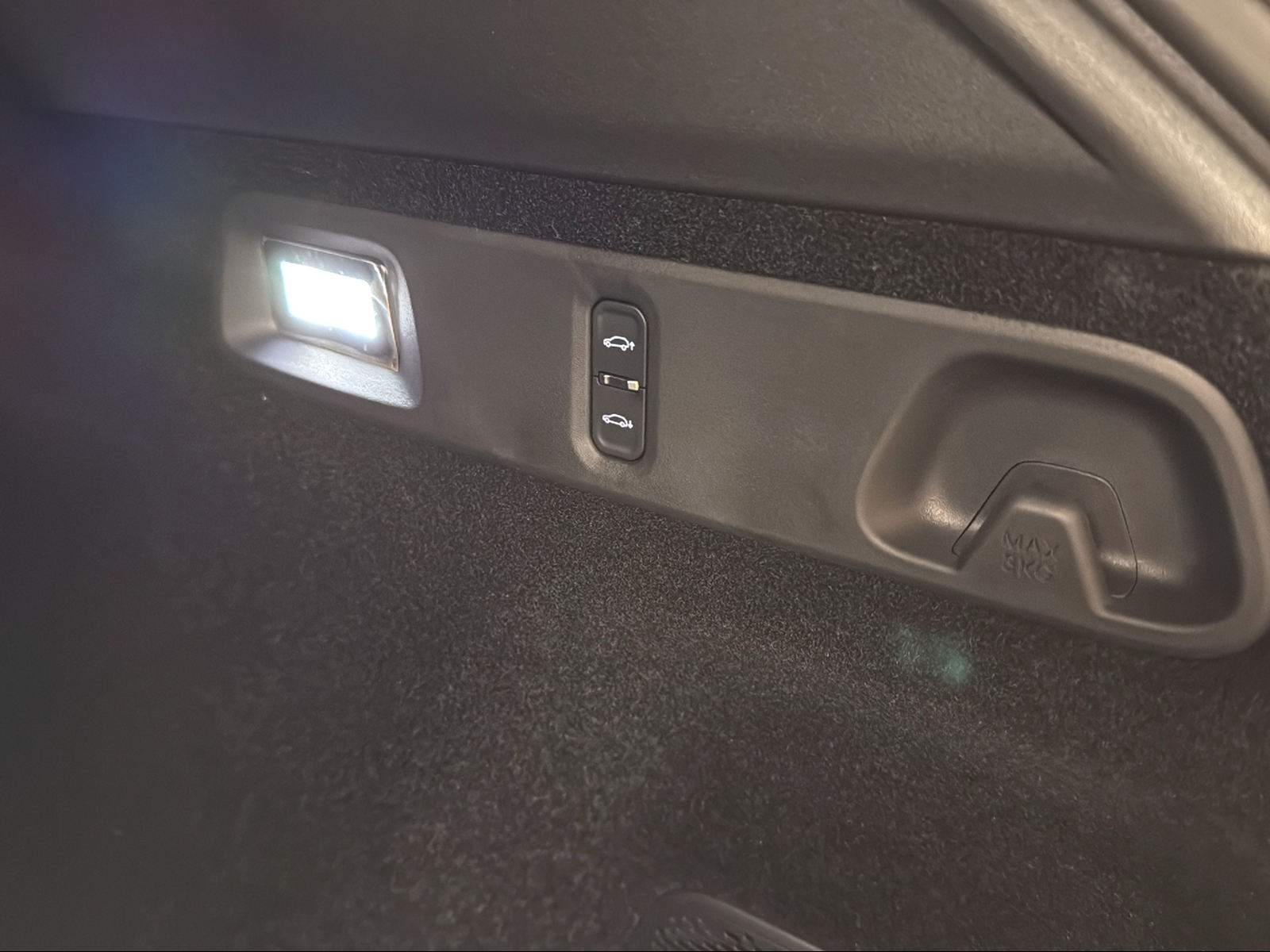 ZEEKR 7X Privilege AWD-image-15