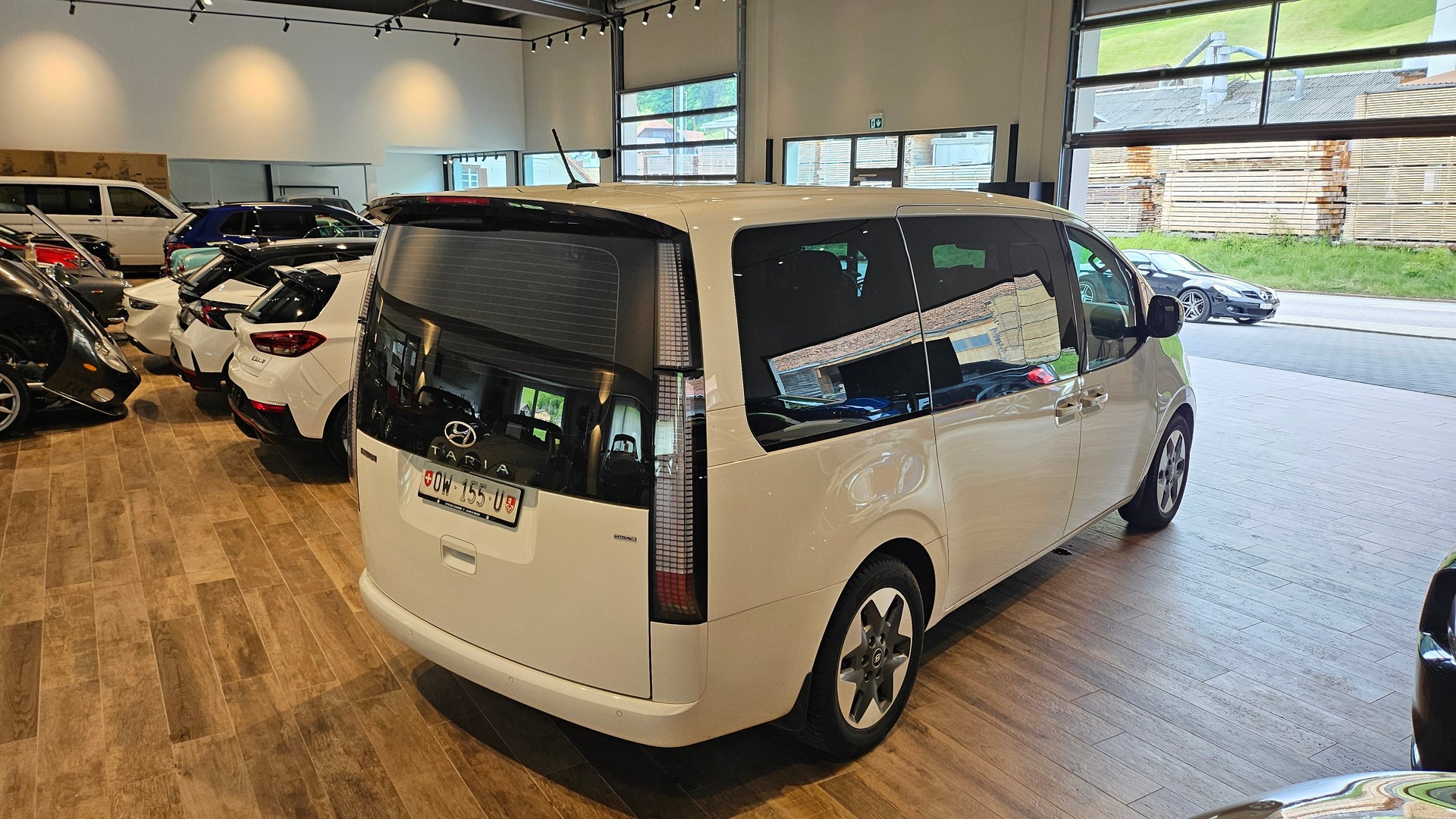 HYUNDAI Staria Wagon 2.2 CRDi Vertex 4WD Voll 9 Plätzer-image-9