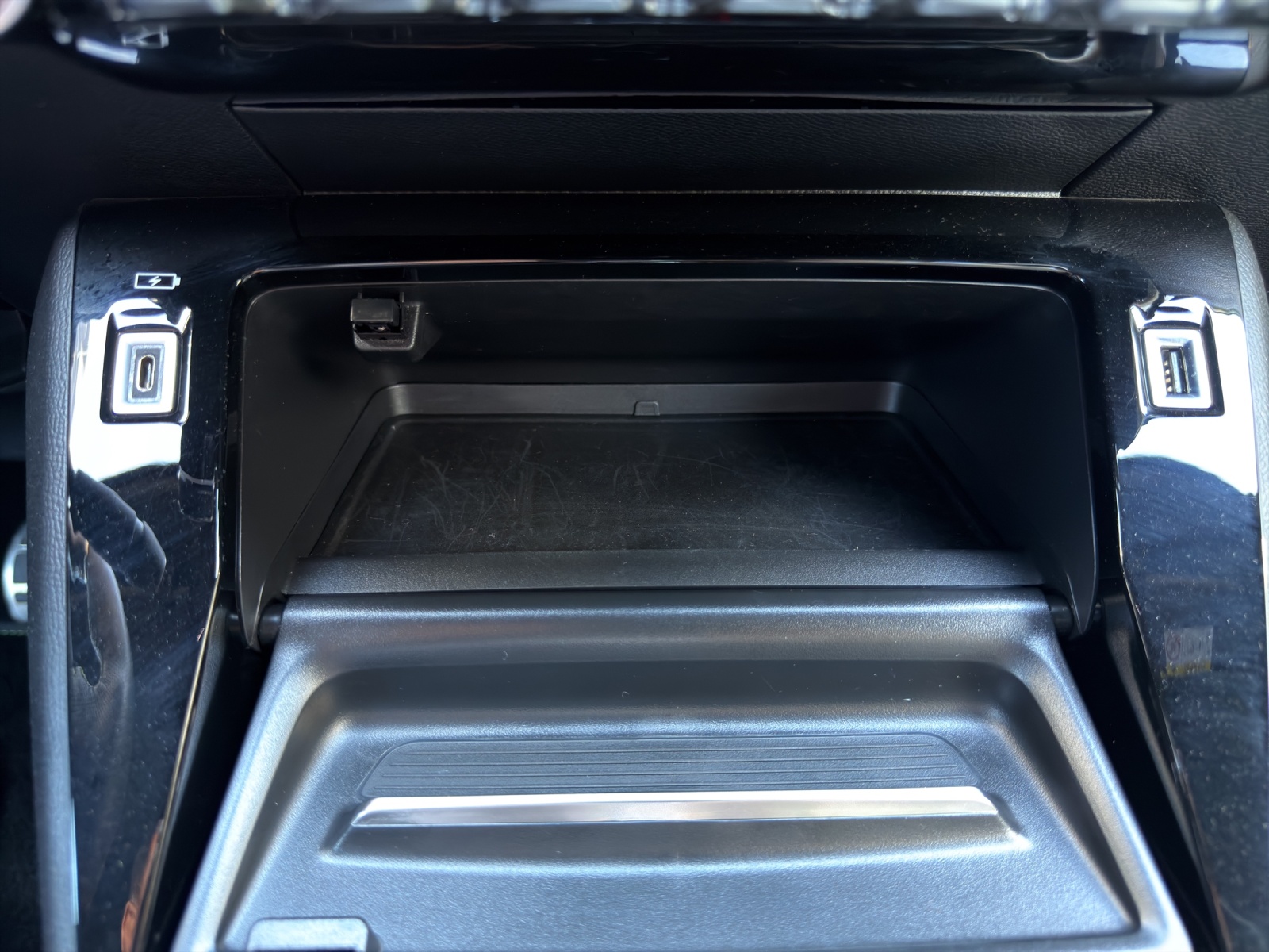 PEUGEOT 208 Elektrik GT-image-25
