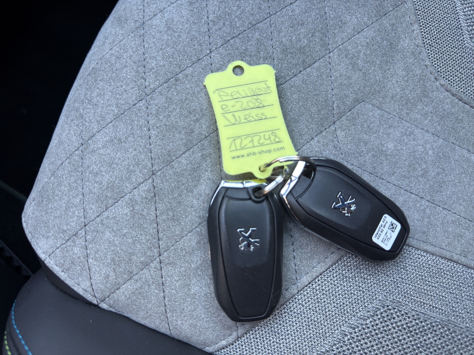 PEUGEOT 208 Elektrik GT-image-23