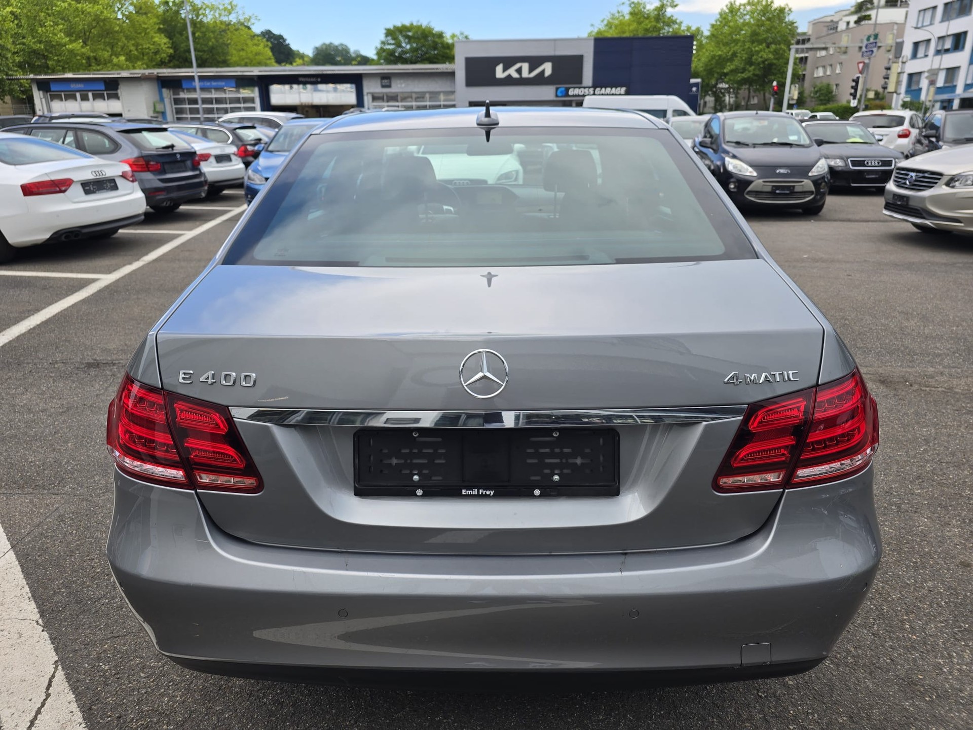 MERCEDES-BENZ E 400 4Matic 7G-Tronic-showroom-element-3