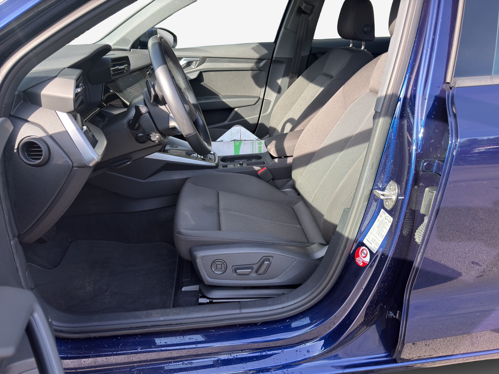 AUDI A3 Sportback 35 TFSI Attraction S-tronic-image-7